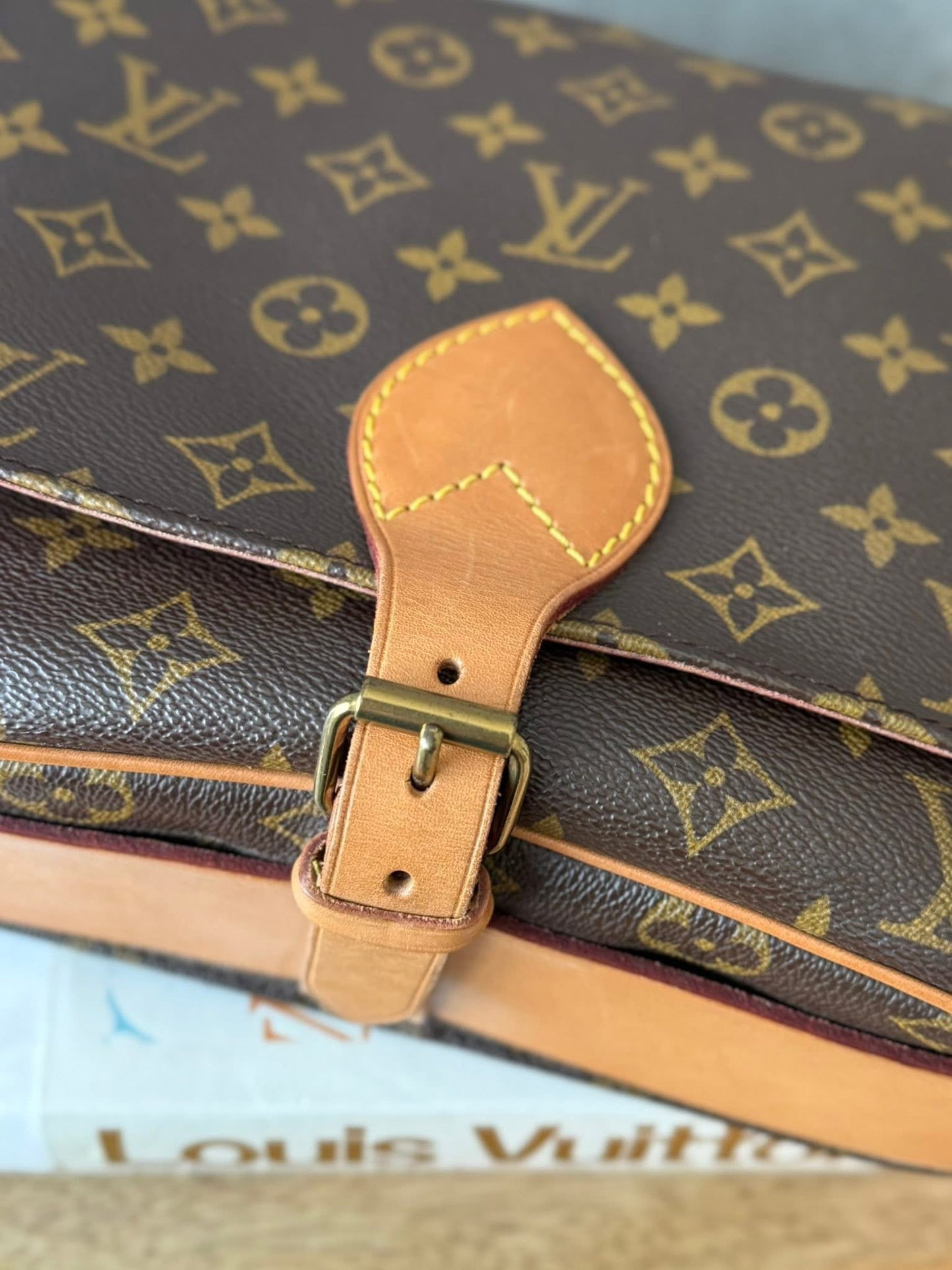 LV Cartouchiere GM
