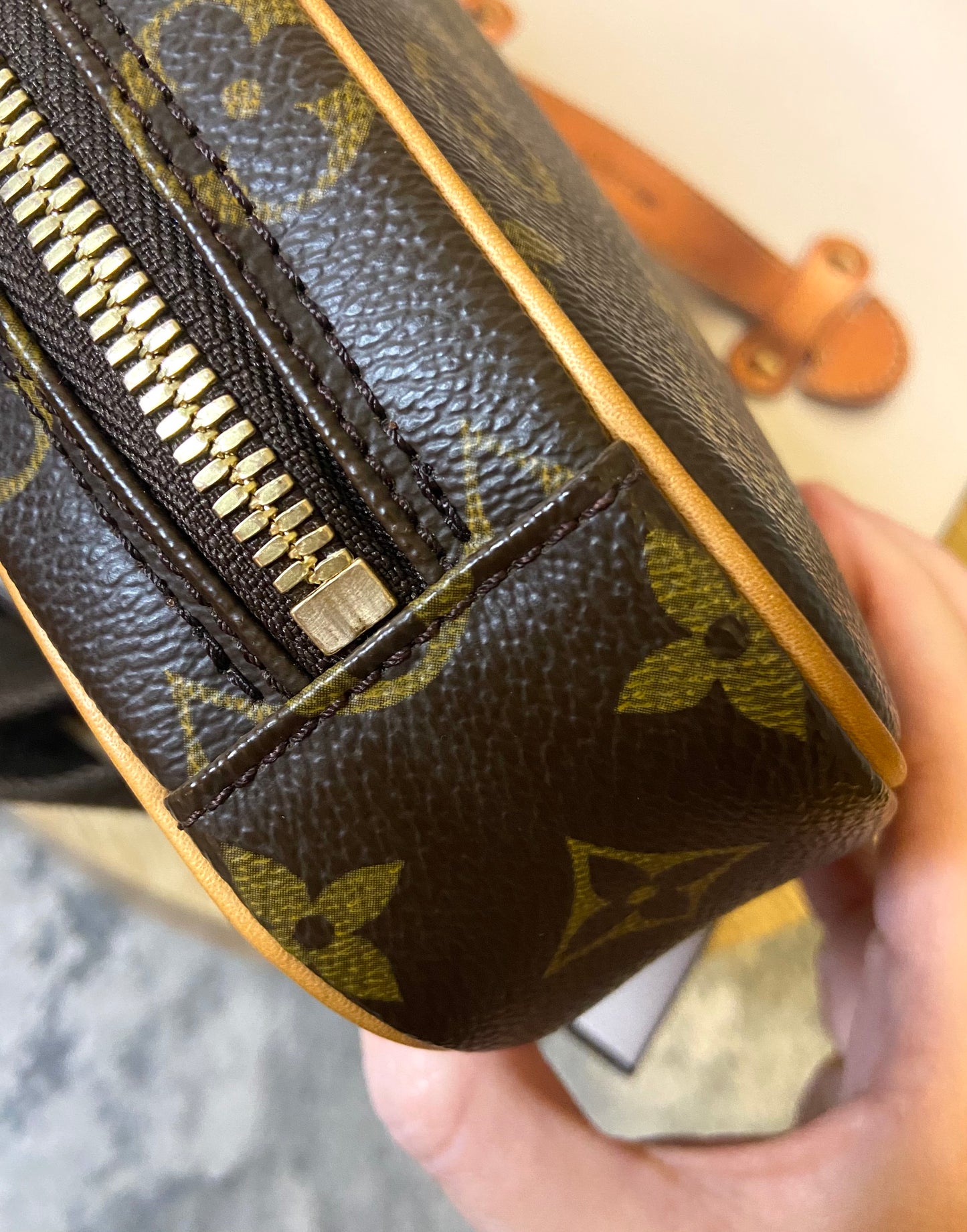LV Gange Bumbag