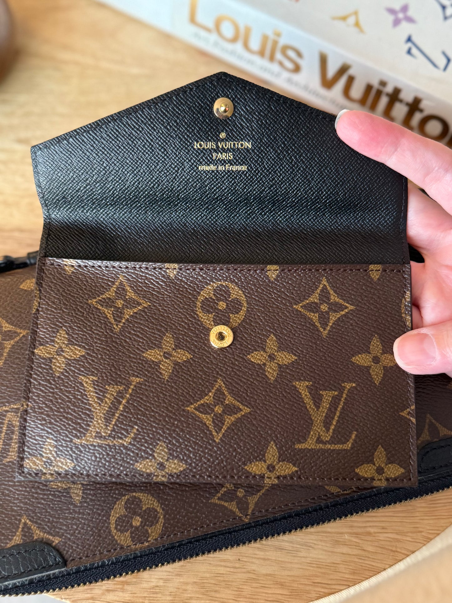 LV Daily Organizer Noir