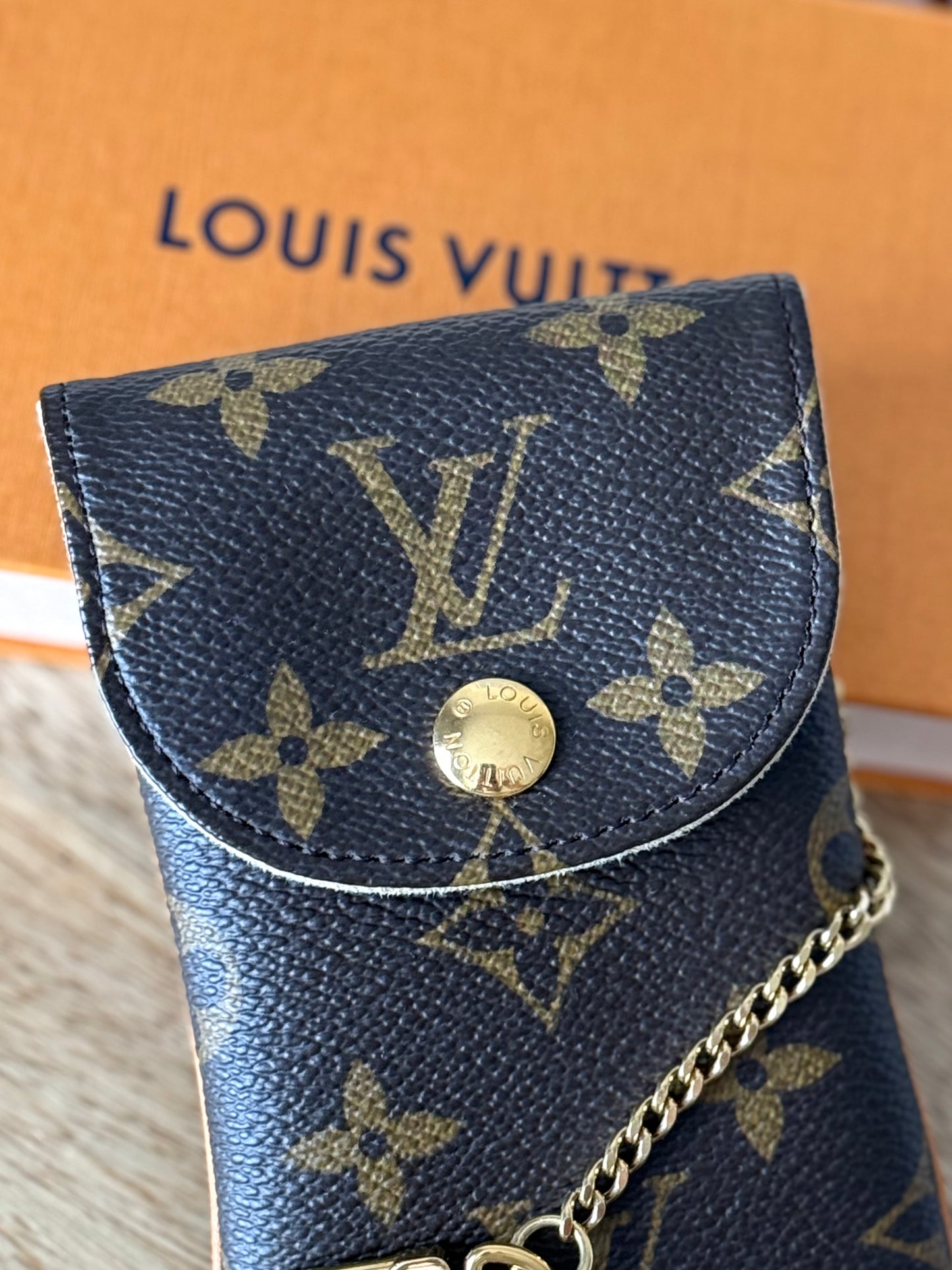LV Etui MM Phone Case
