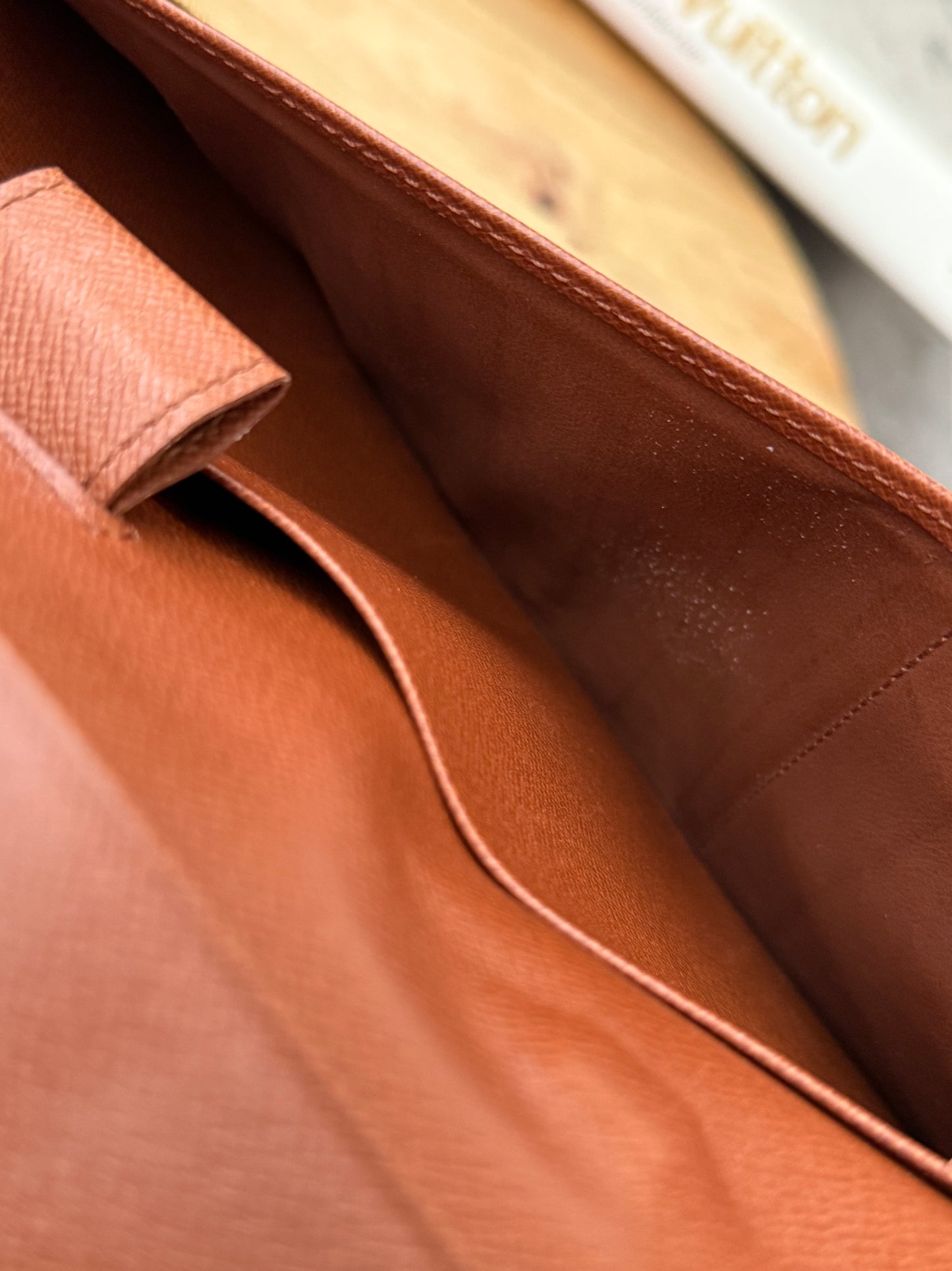 LV Travel Organizer