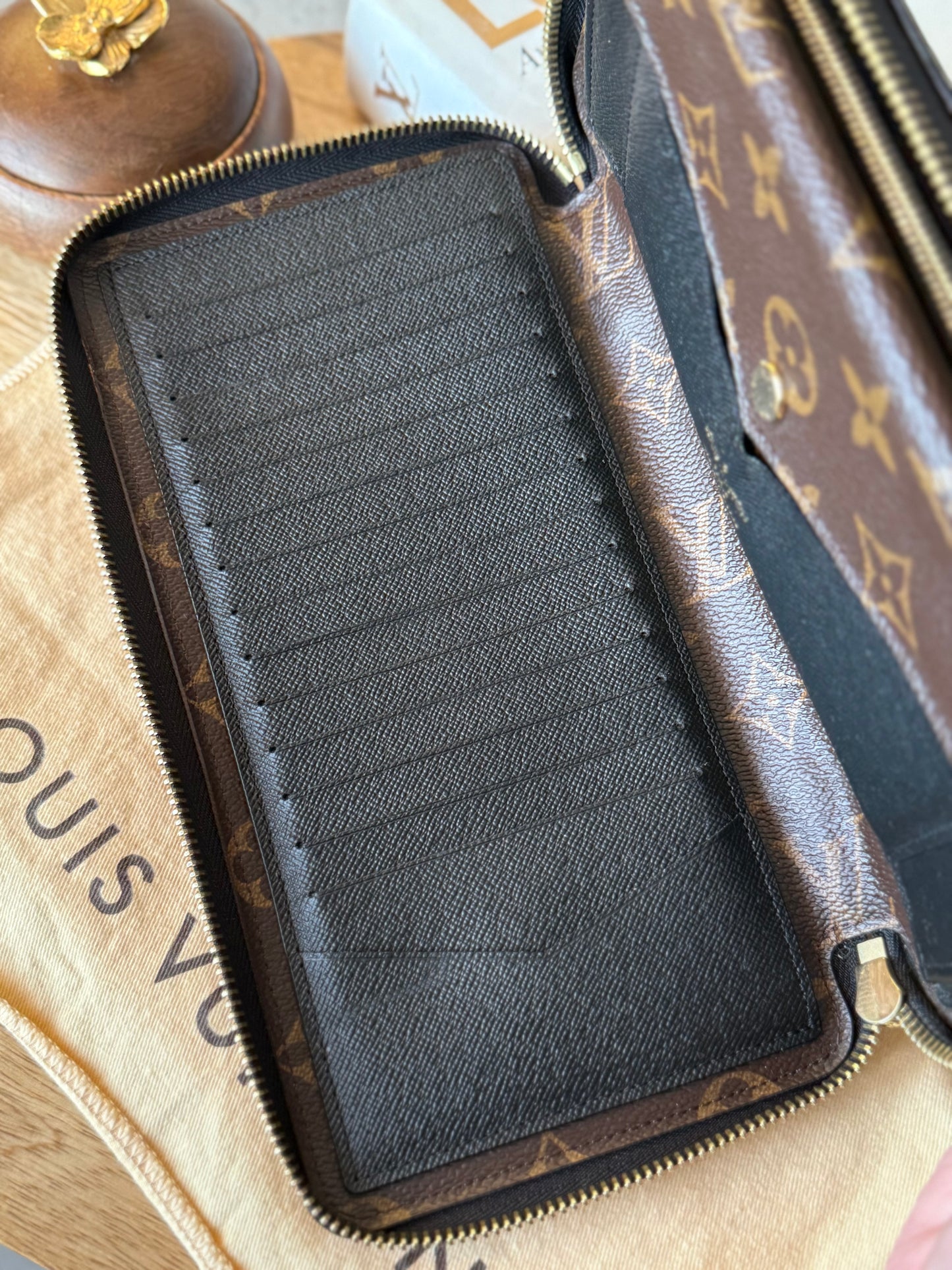LV Daily Organizer Noir