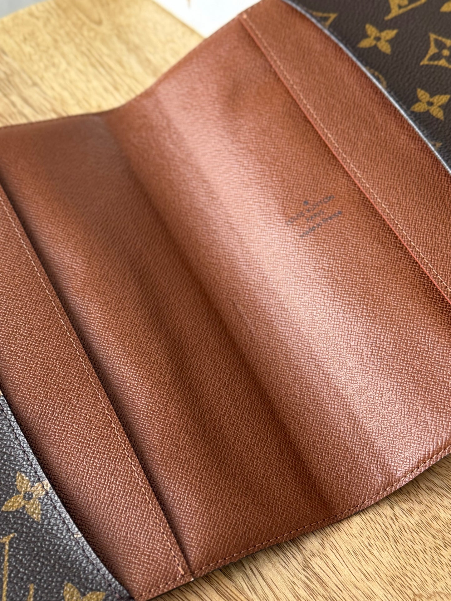 LV Couv Carnet GM