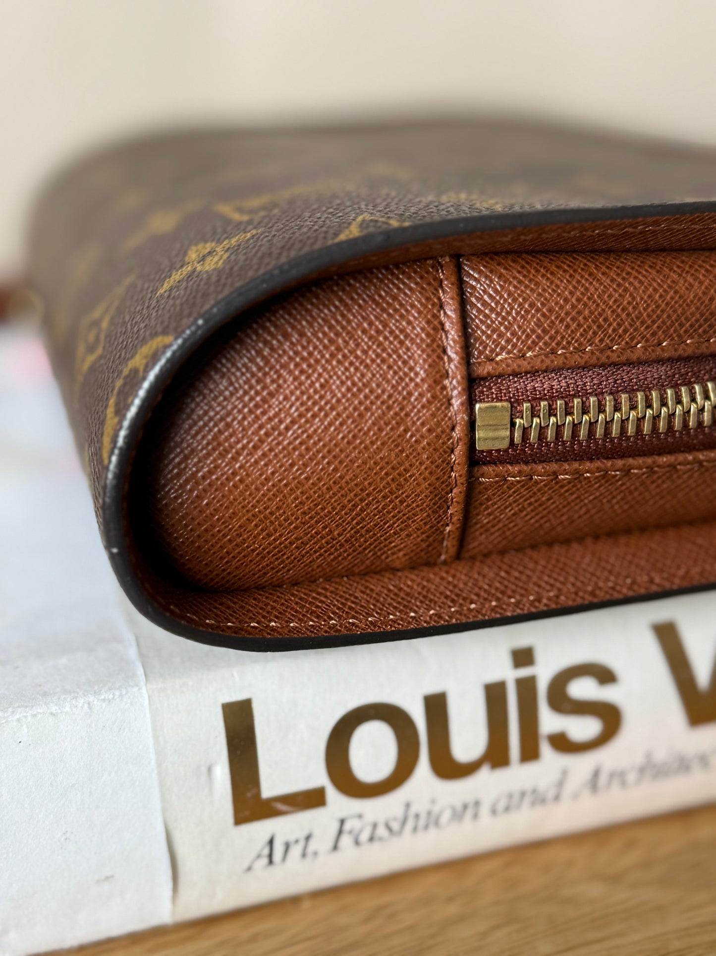 LV Orsay Clutch