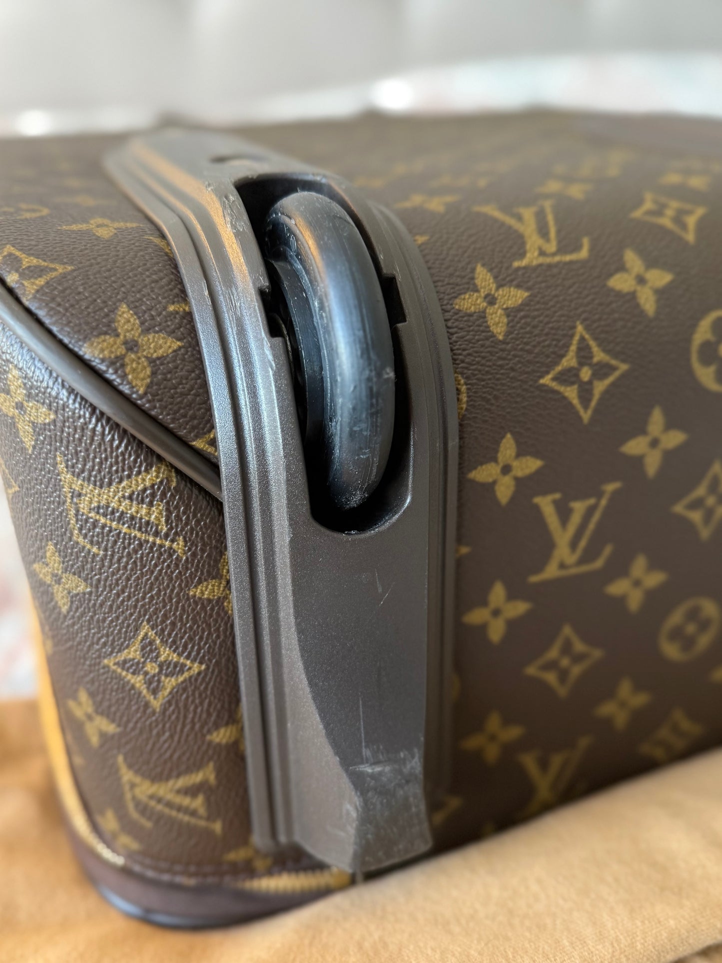 Authentic LV Pegase 45 Rolling Luggage