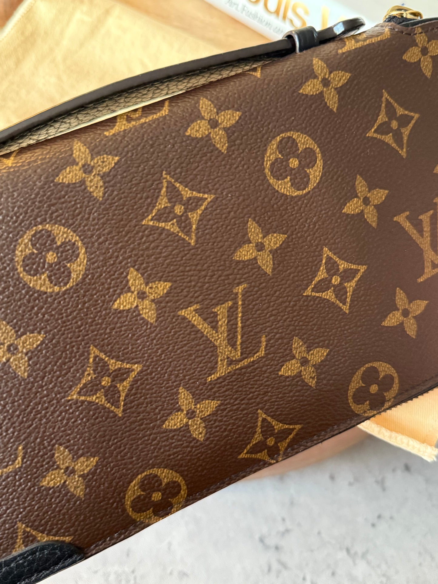 LV Daily Organizer Noir