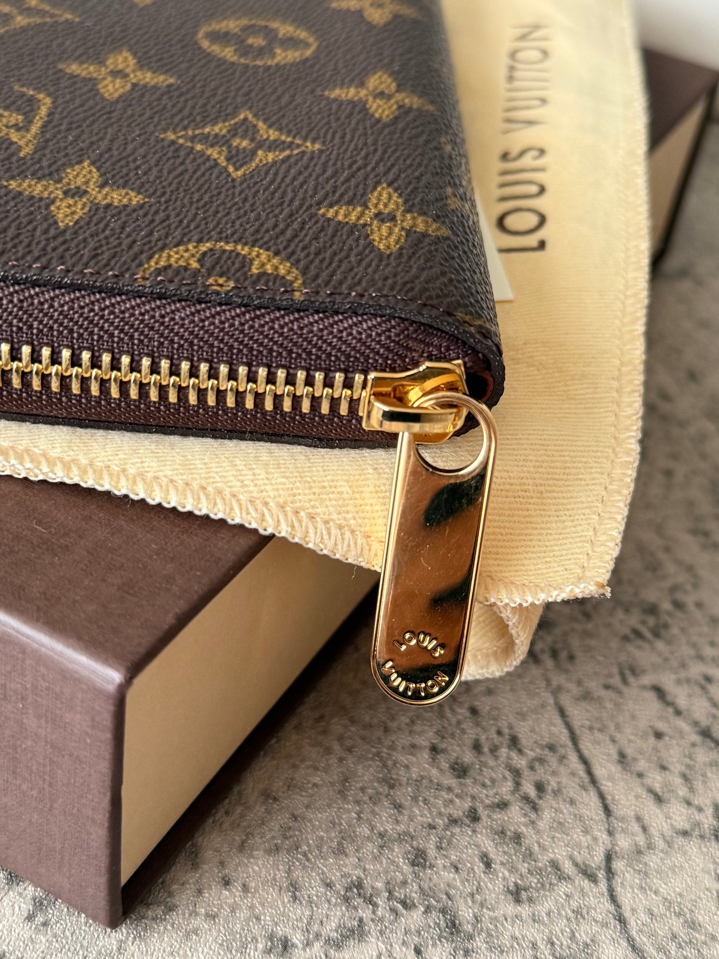 LV Zippy Compact Old Model