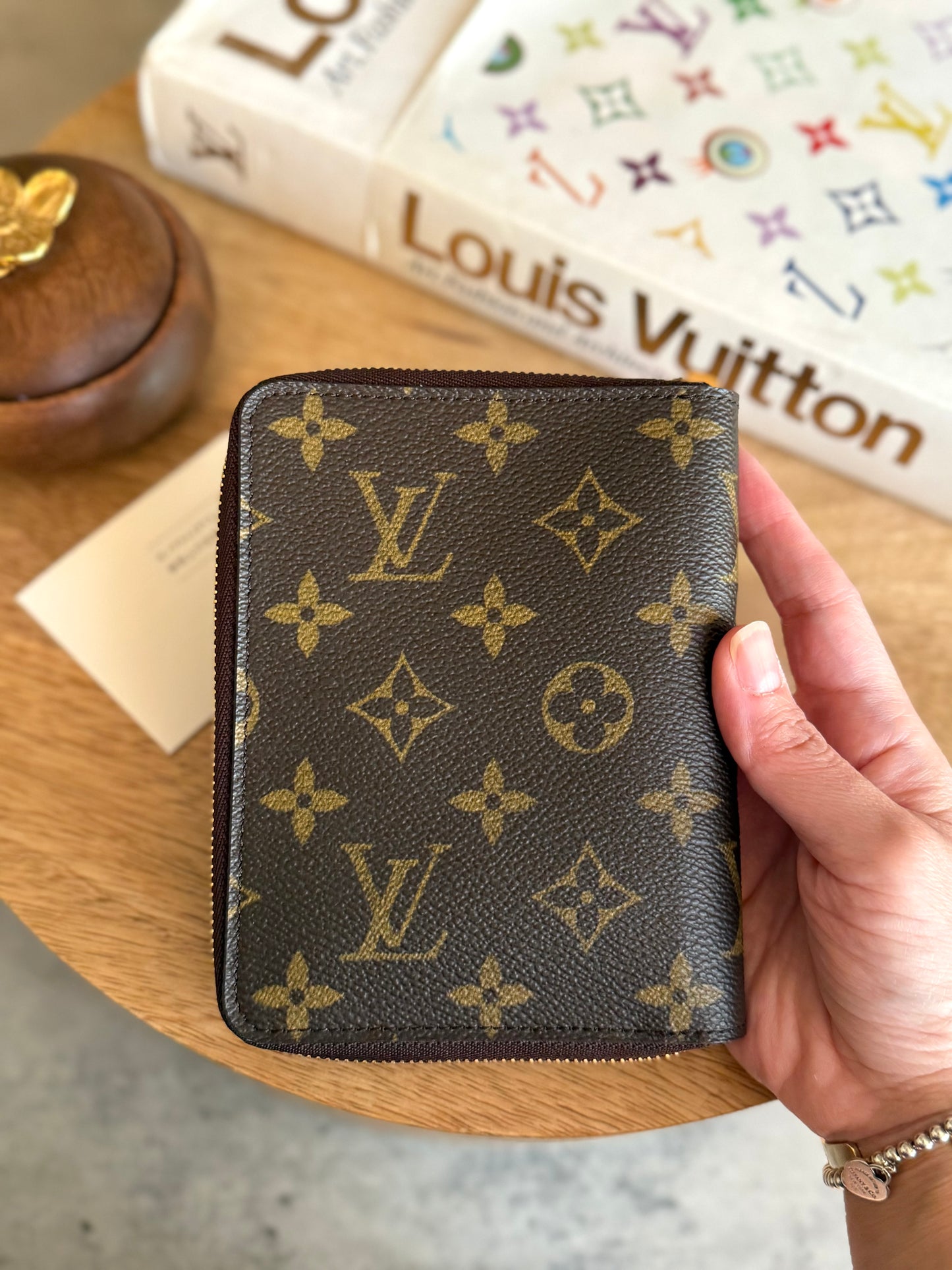 LV Zippy Passport Monogram