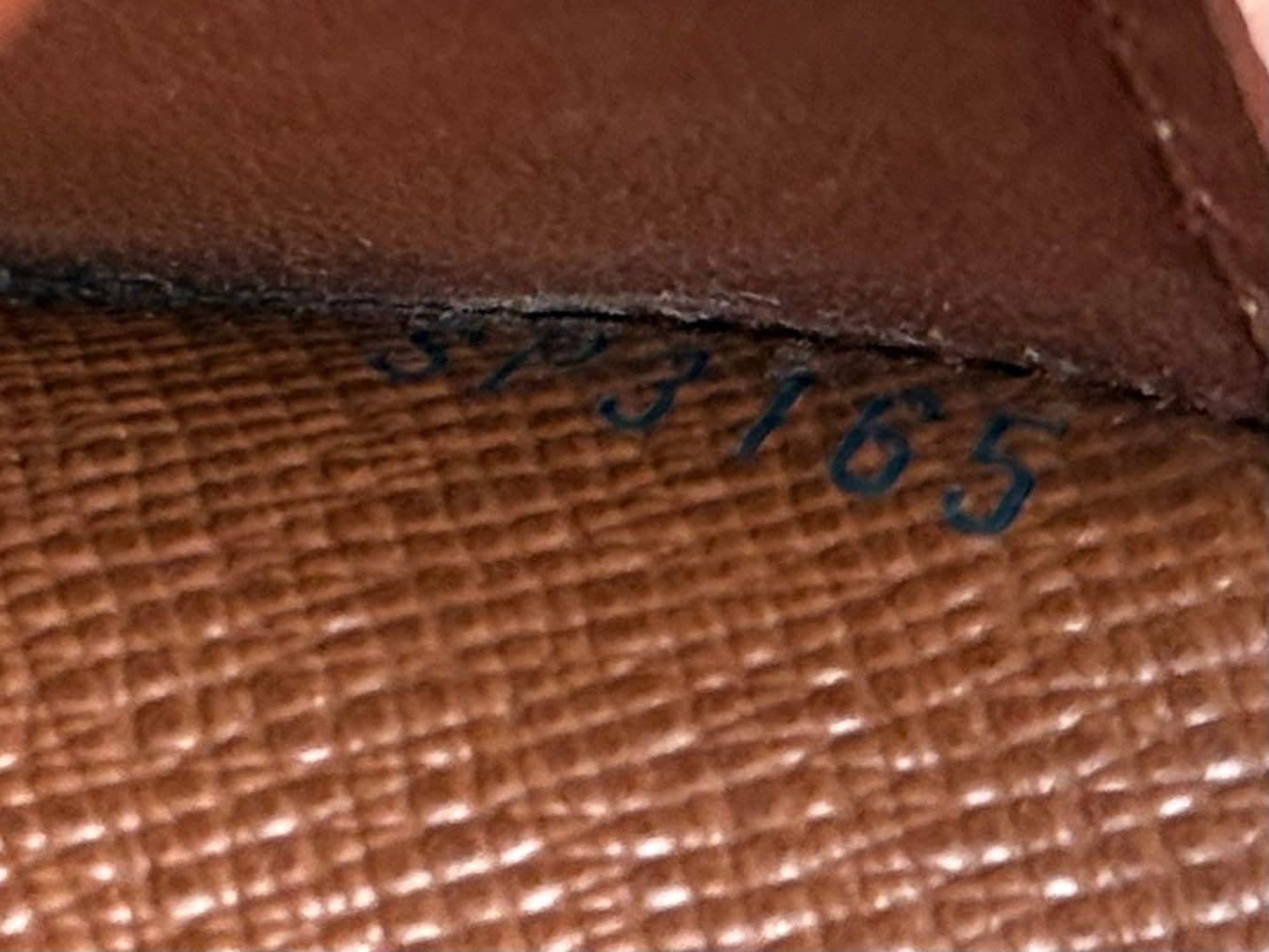 LV Couv Carnet GM