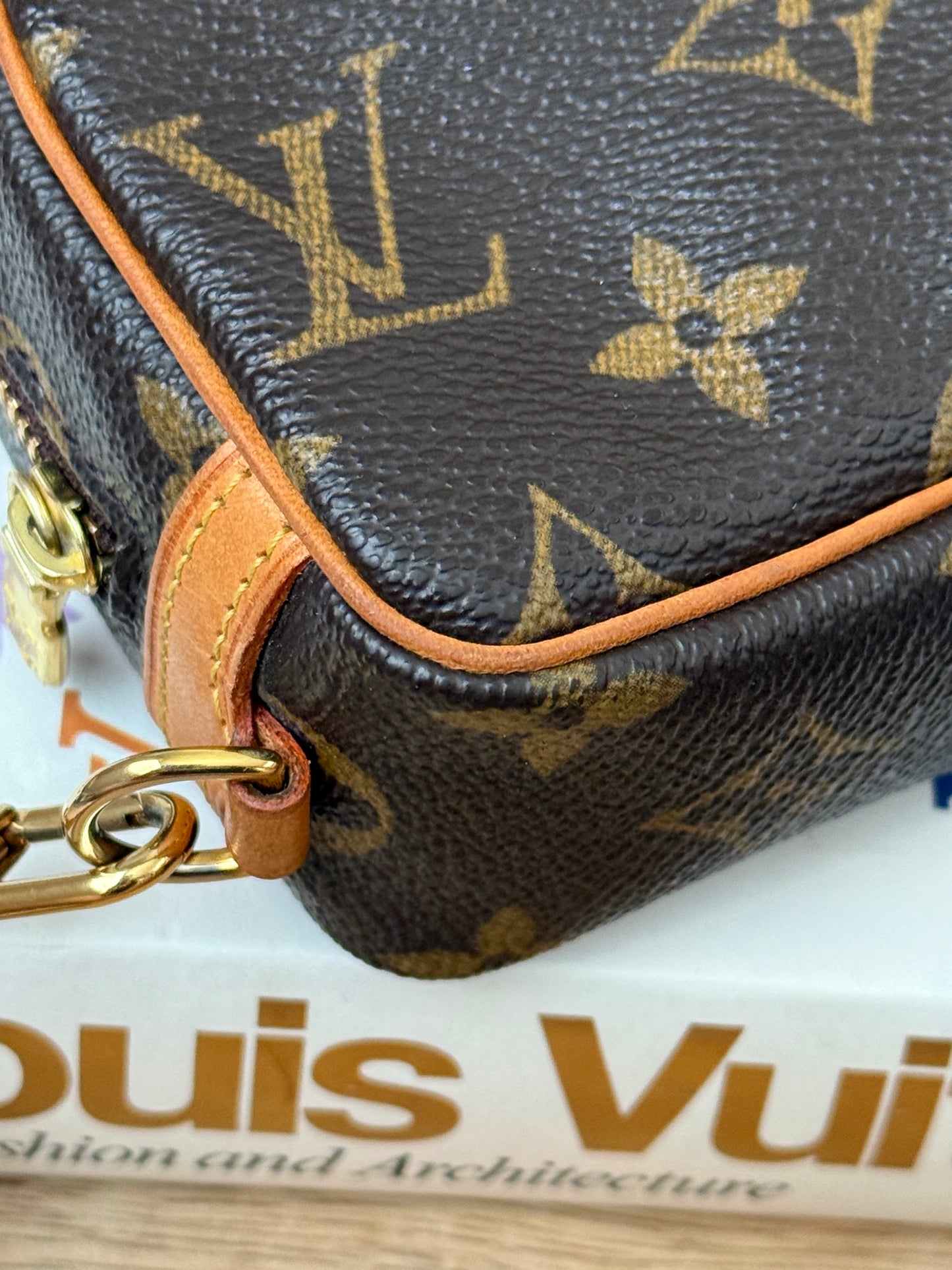 LV Wapity Pouch