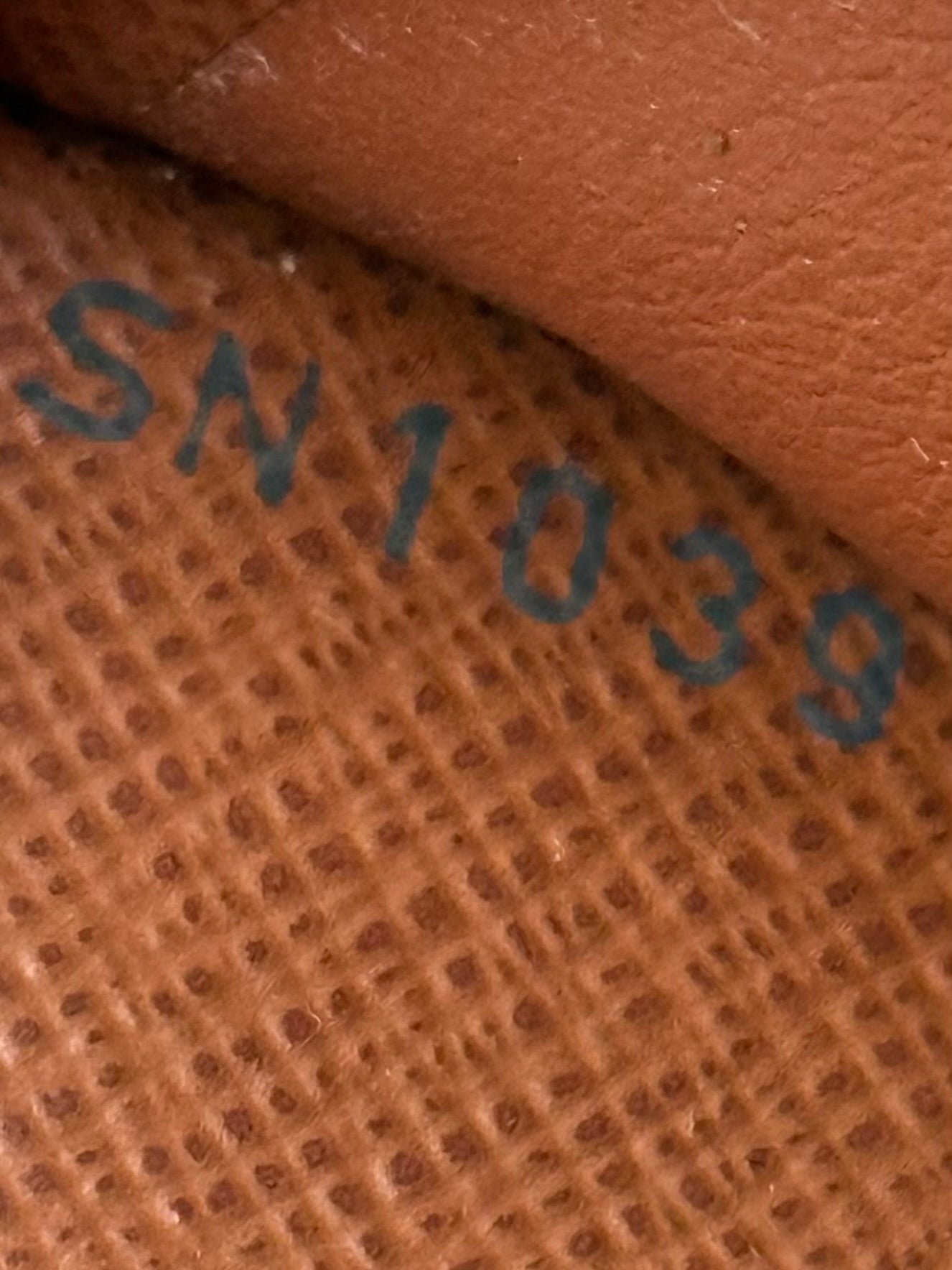 LV Zippy Passport