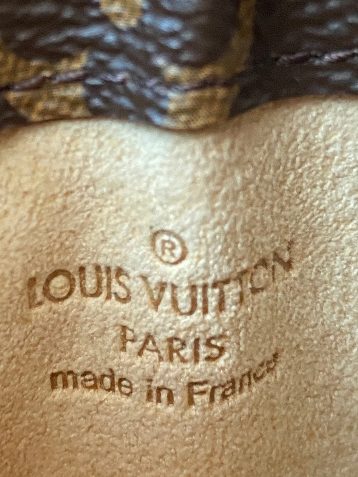 LV Etui MM Sunglasses case