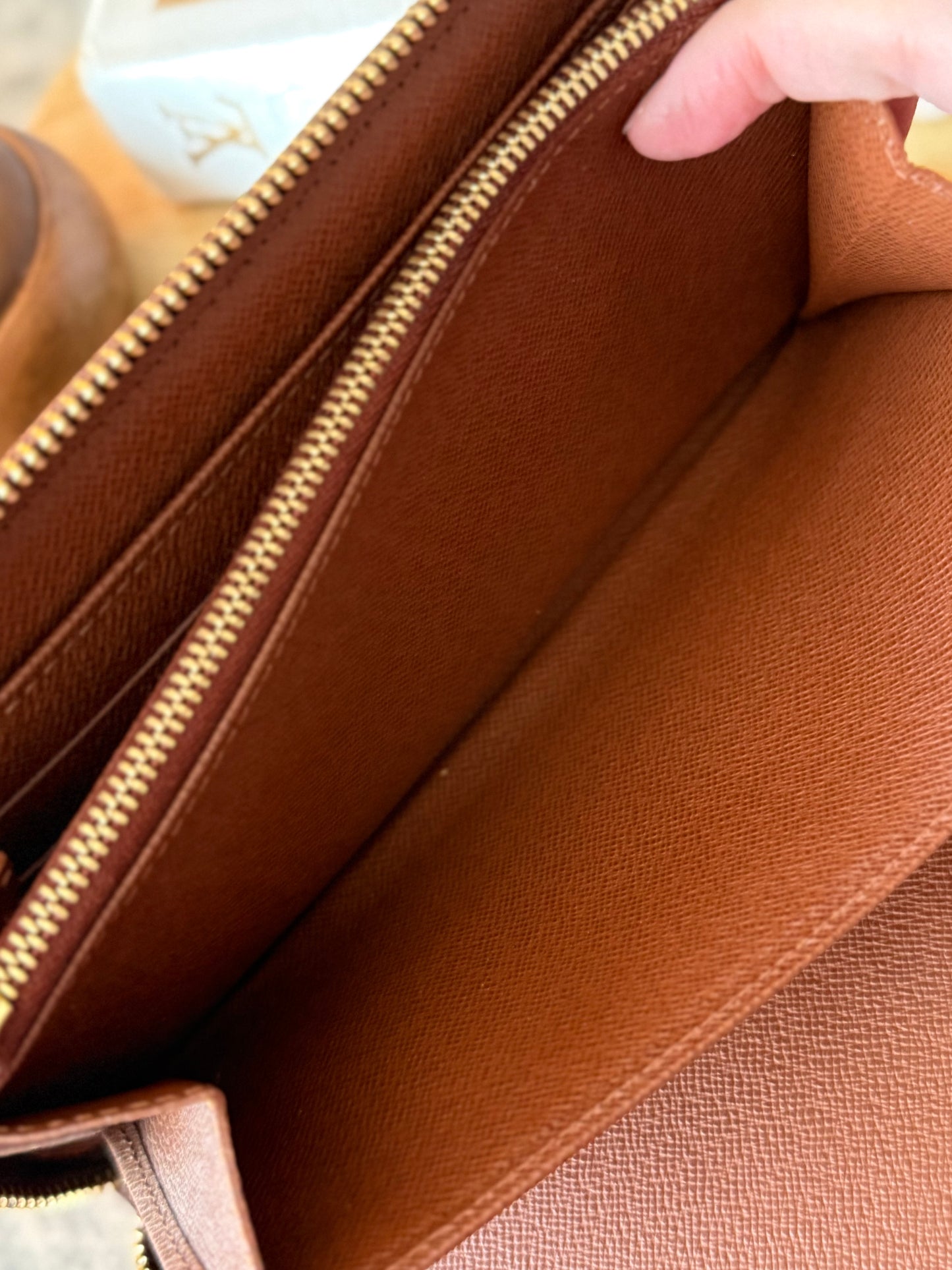 LV Zippy Organizer