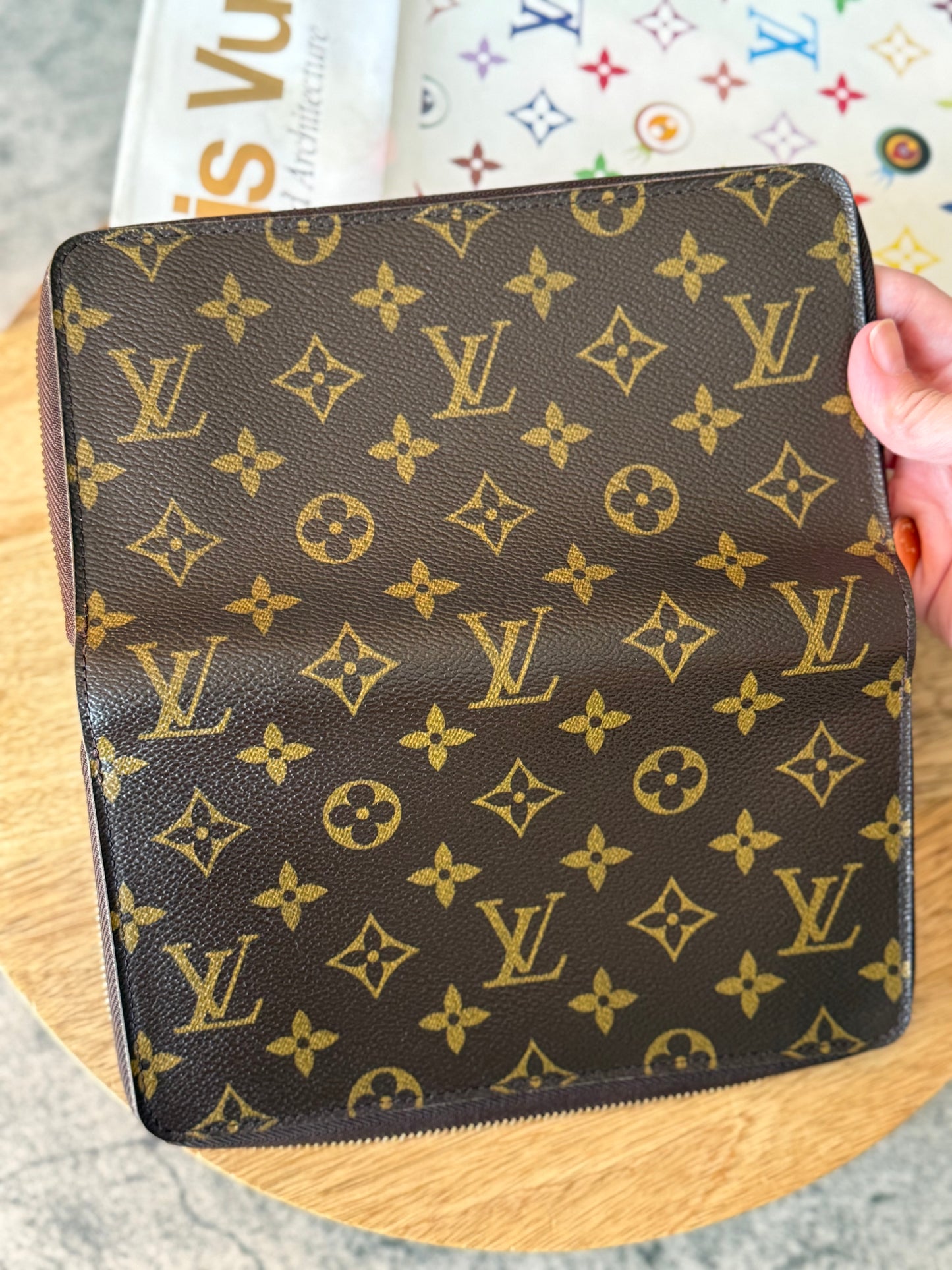 LV Zippy Organizer