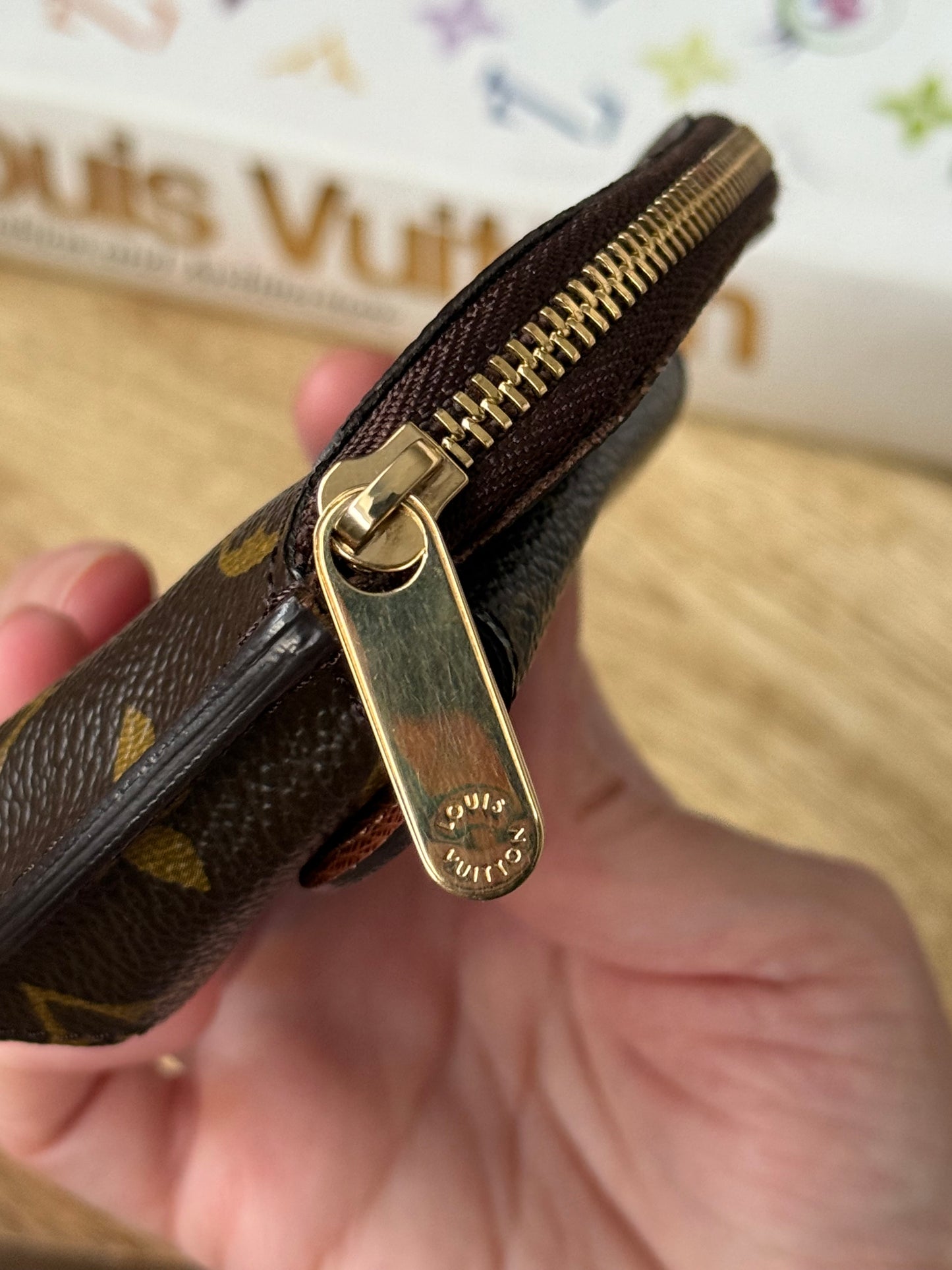 LV Schilling Coin Pouch