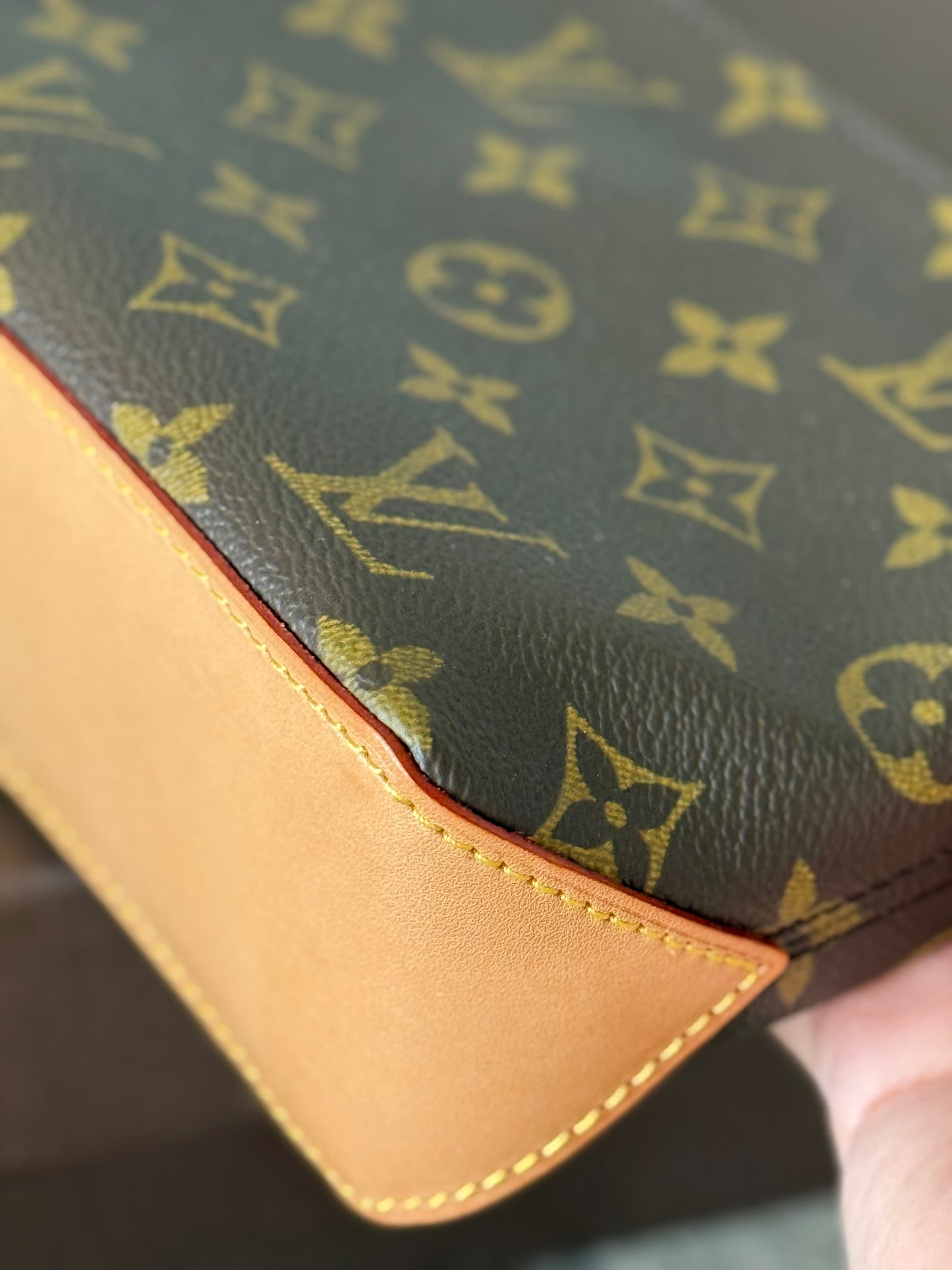 LV Trotteur Crossbody