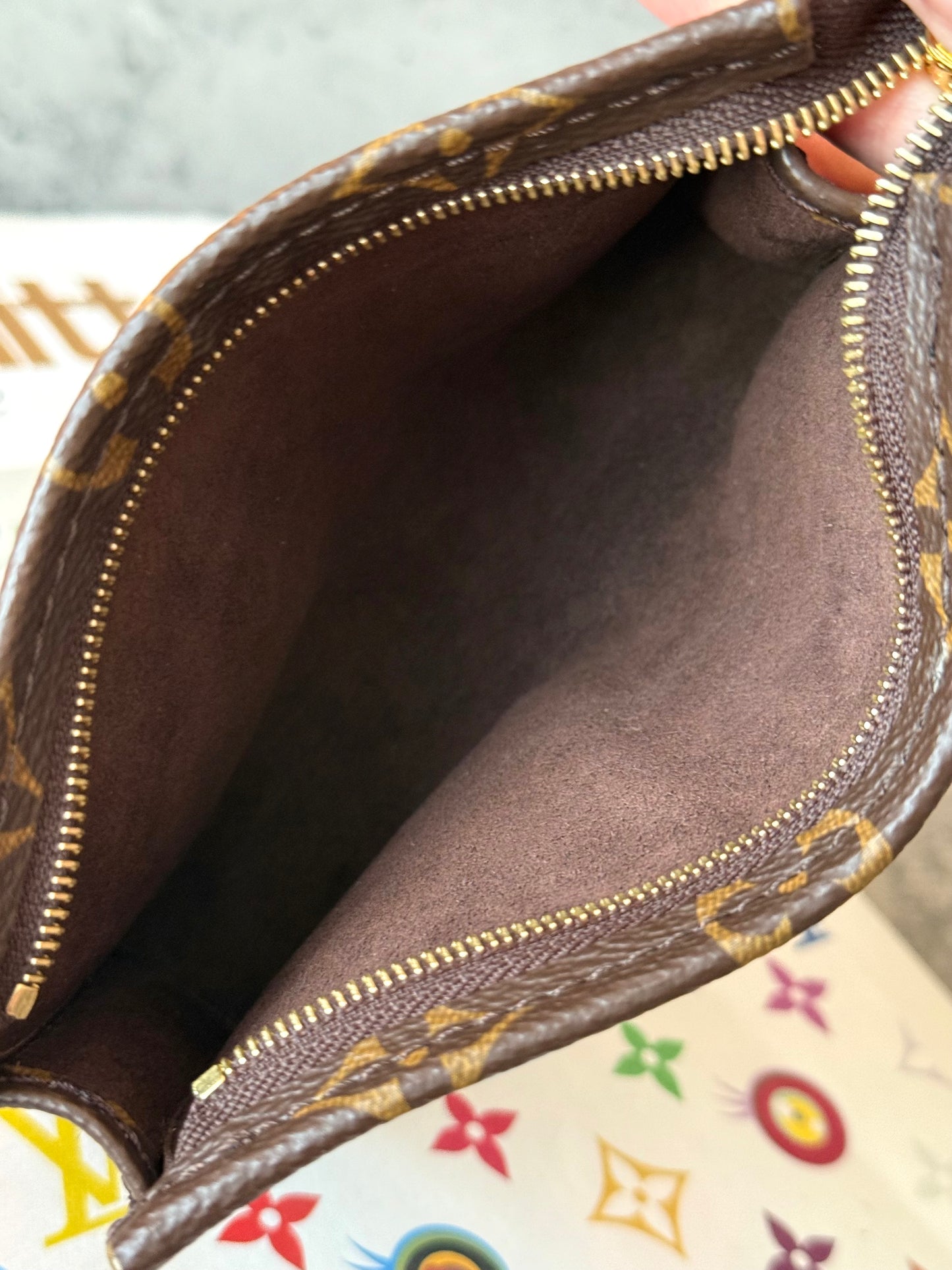 LV Toiletry 15 Pouch