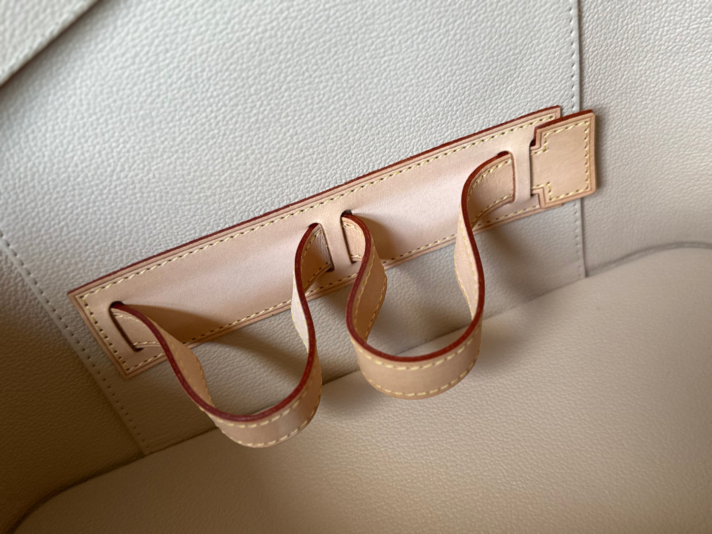 LV Nice Vanity Train Case