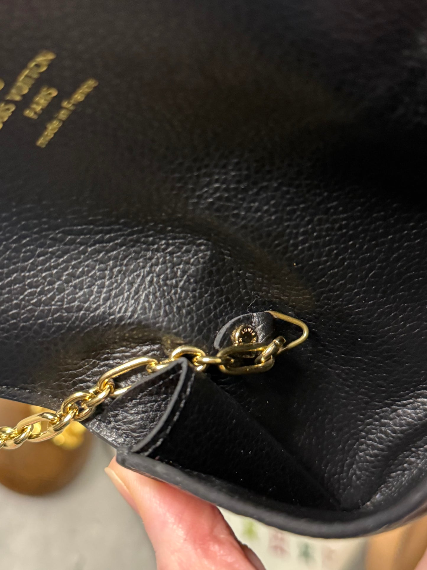 LV Empreinte Noir Key Pouch