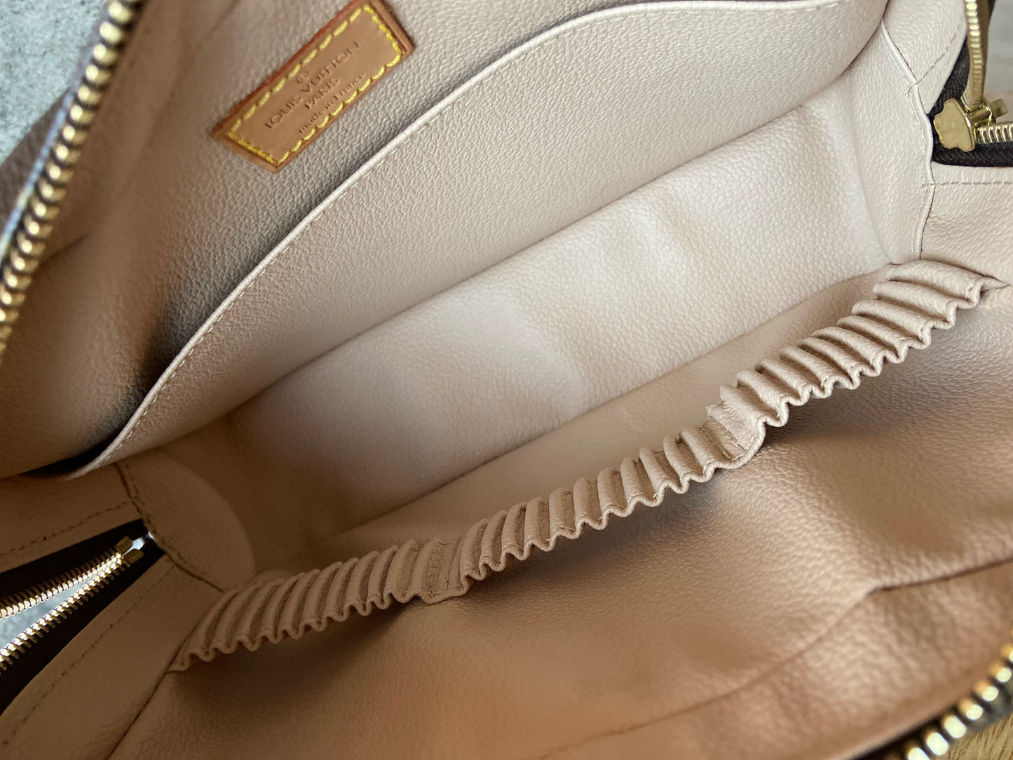 LV Trousse 23 New Model