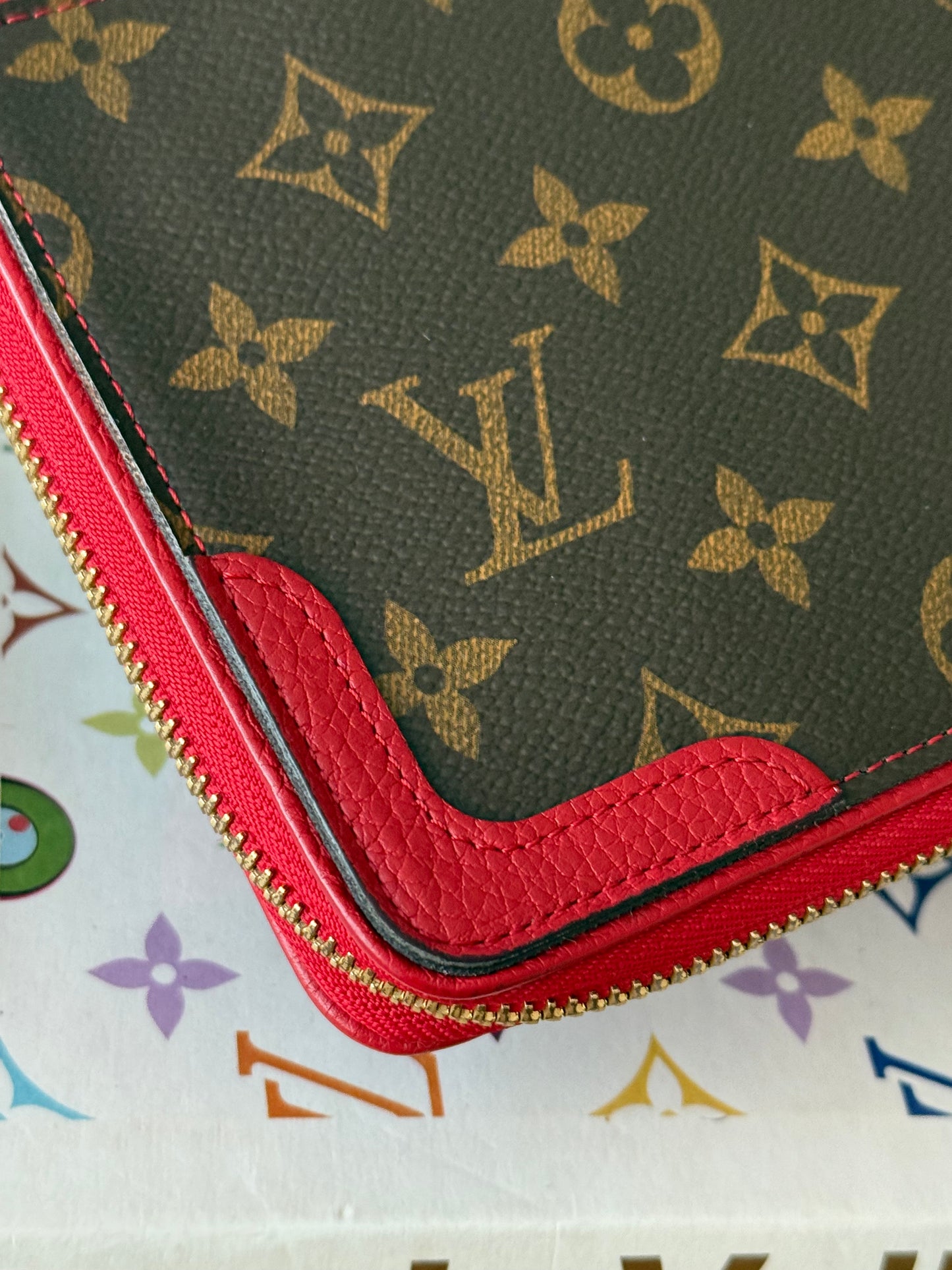 LV Cerise Daily organizer