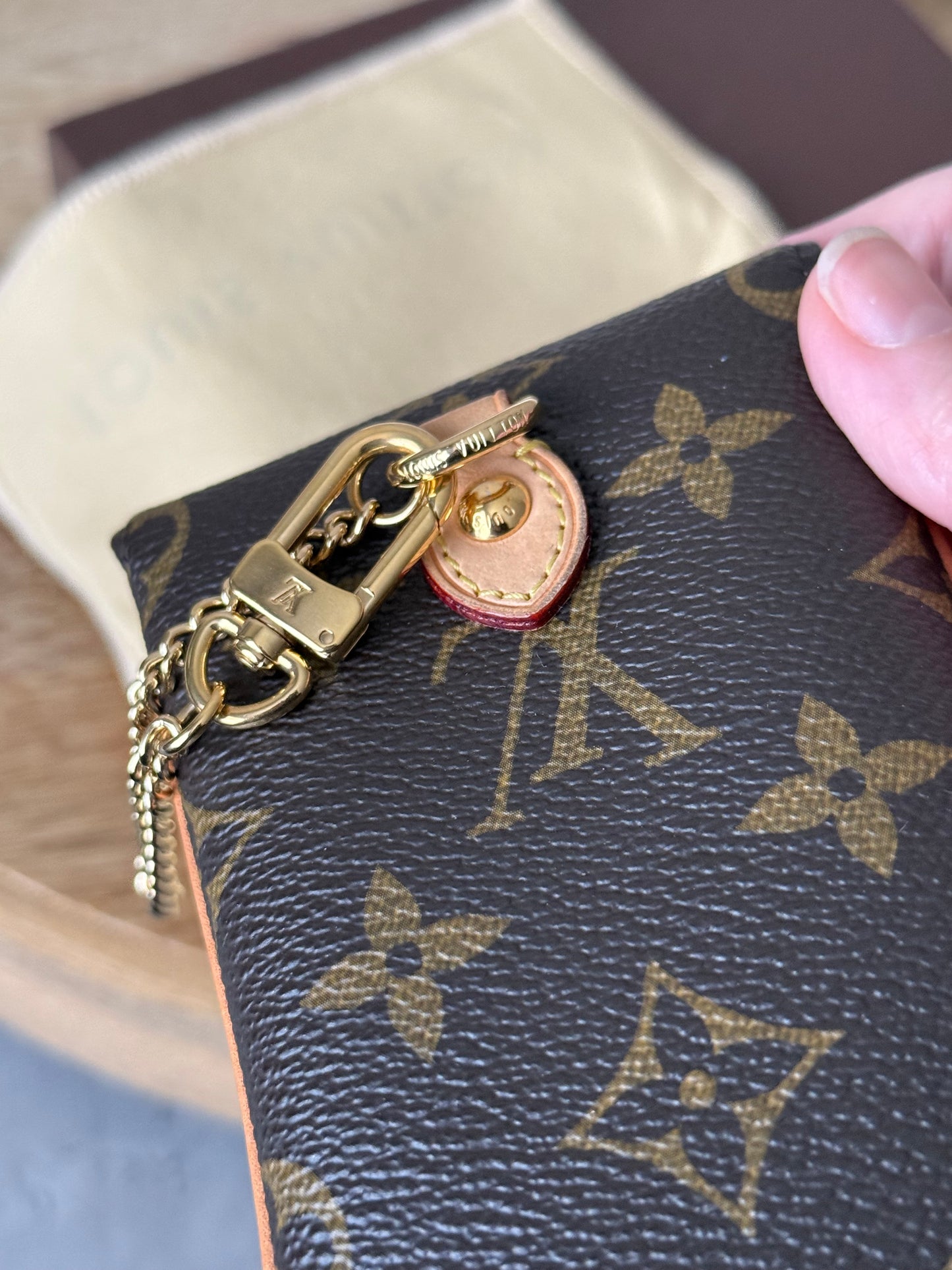LV Etui MM Phone Case