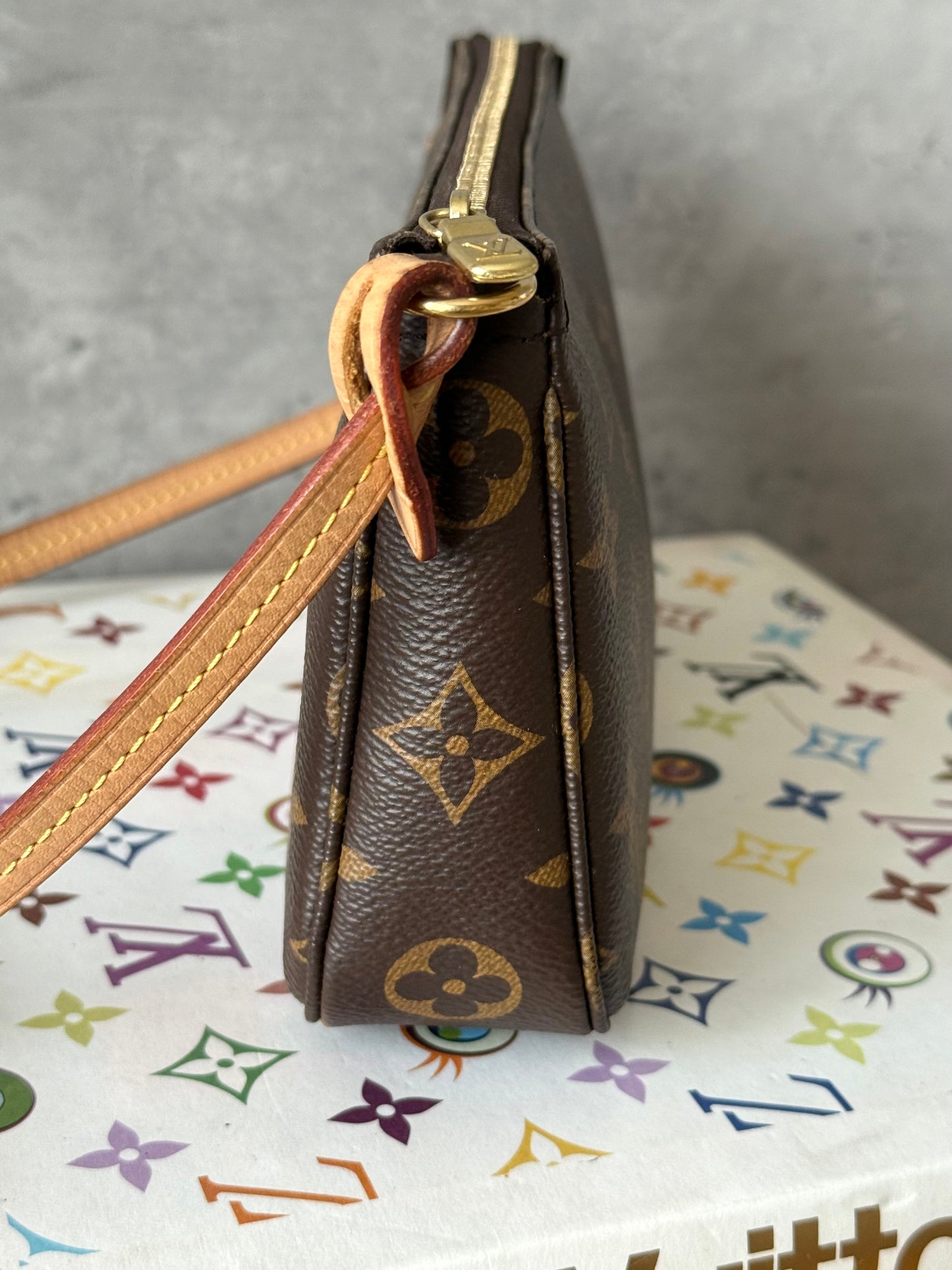 LV Pochette Accesoires NM