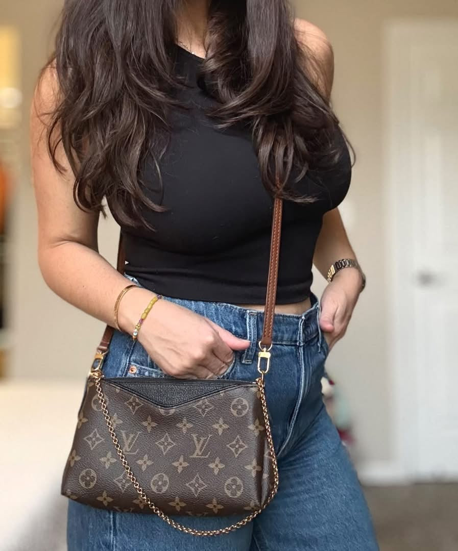 LV Pallas Noir Clutch
