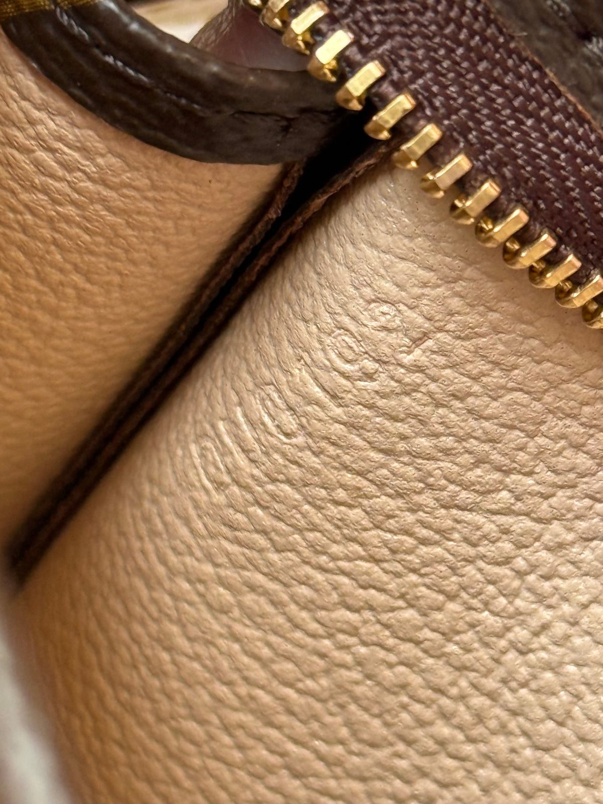 LV Toiletry 15 Monogram