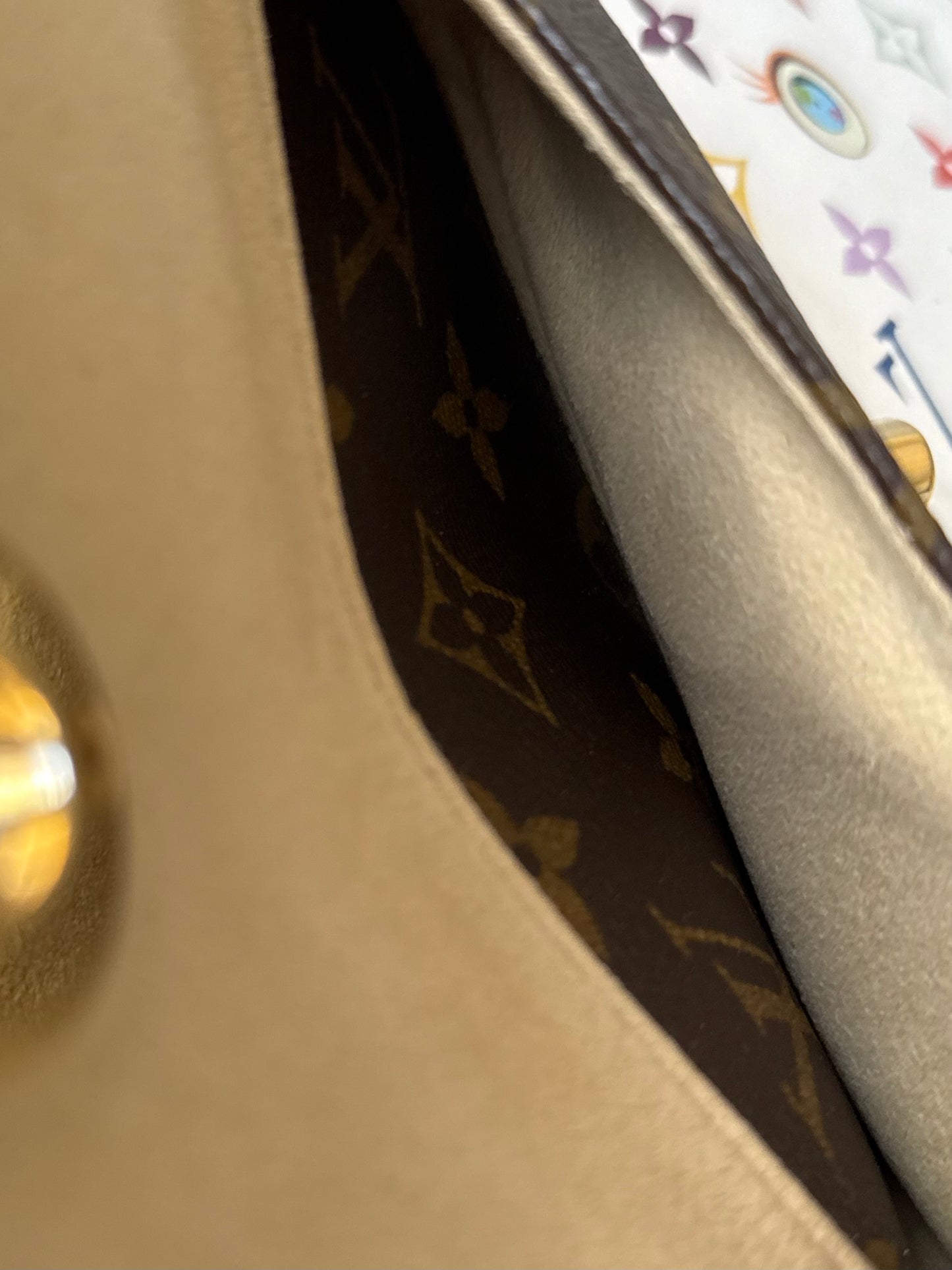 LV Tikal Pochette