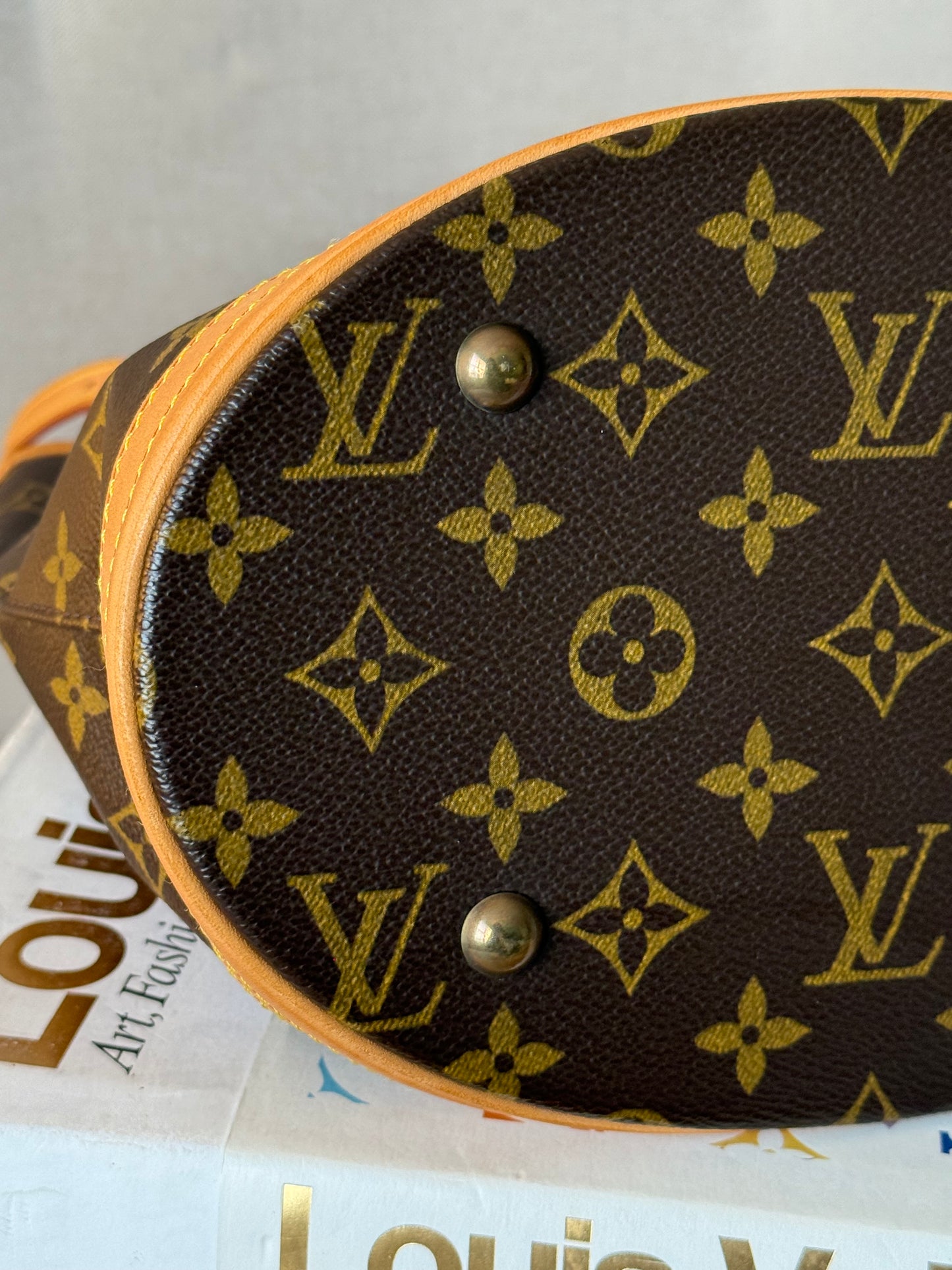 LV Bucket PM Monogram