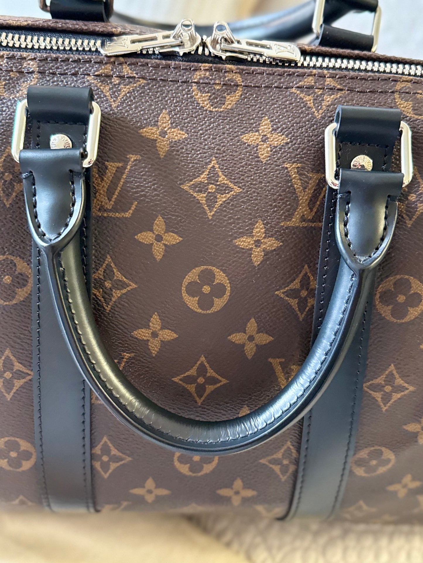 LV Keepall B 45 Macassar