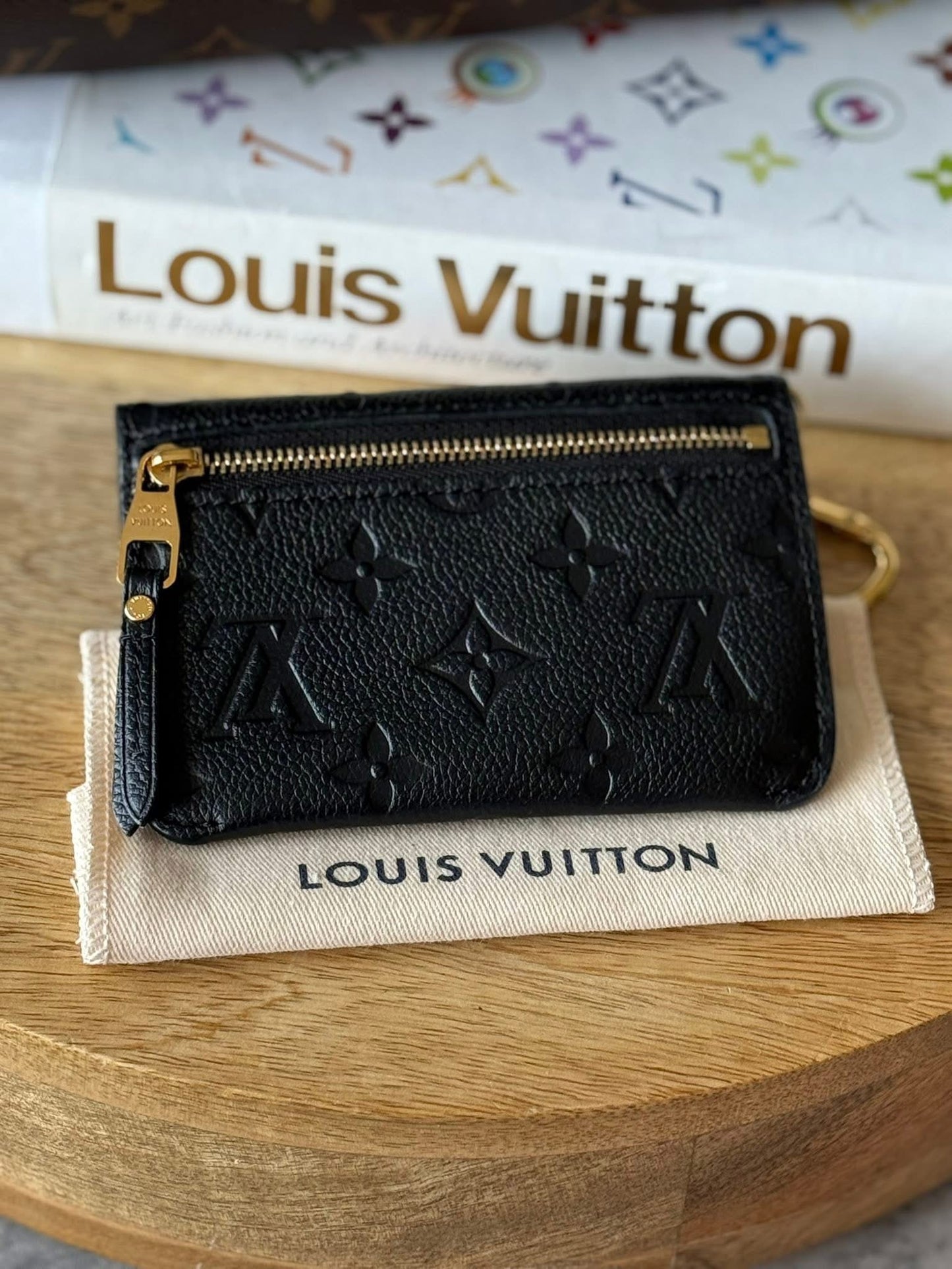 LV Key Pouch Empreinte in Noir