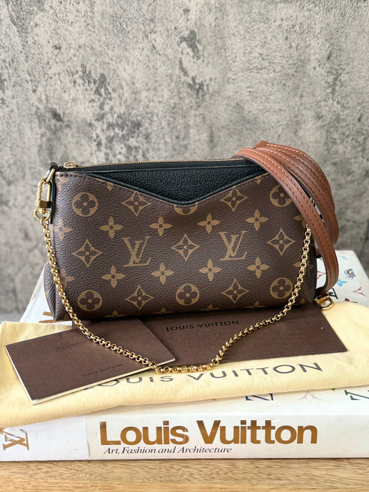 LV Pallas Noir Clutch
