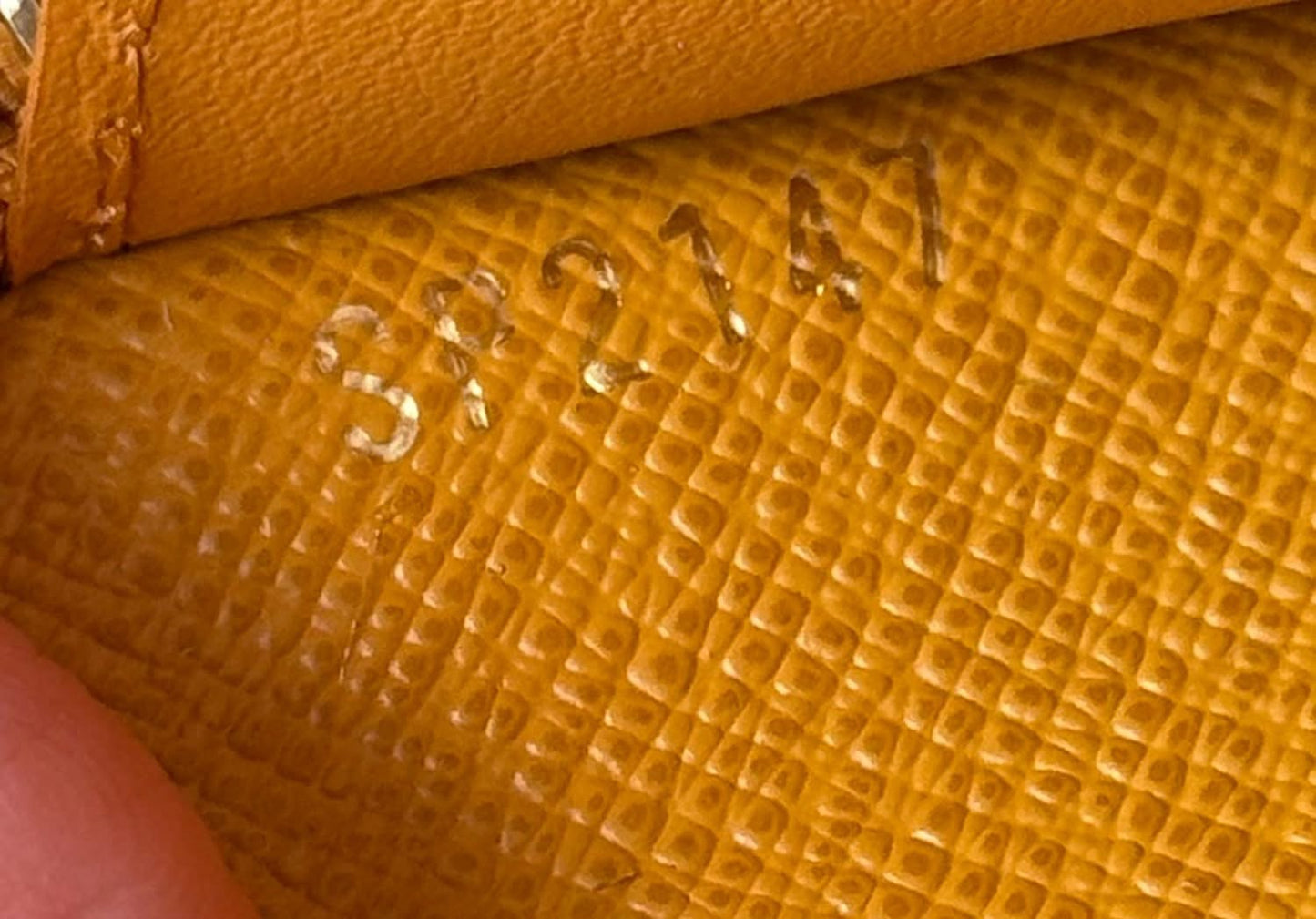 LV Multicartes Safran