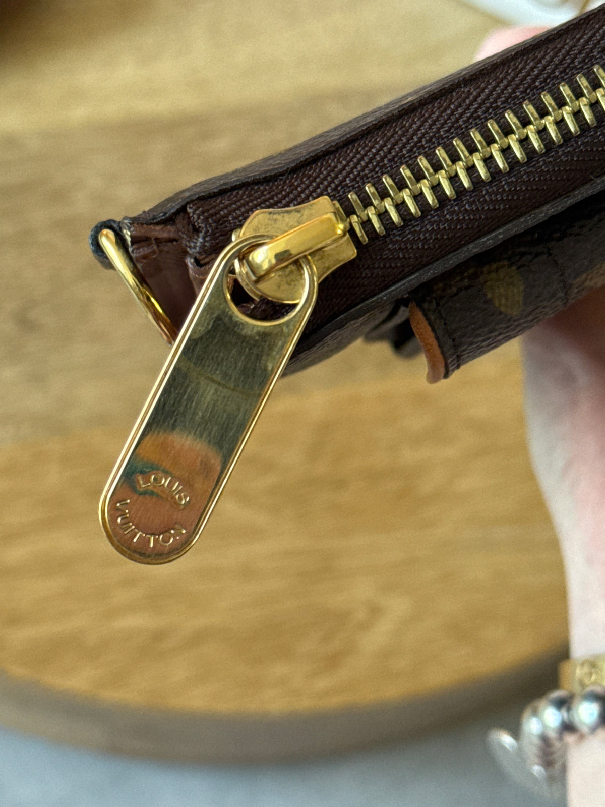 LV Astrid Wallet Clutch