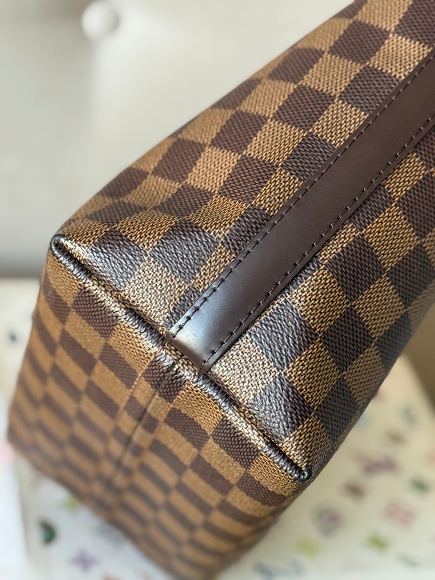LV Illovo MM Bag