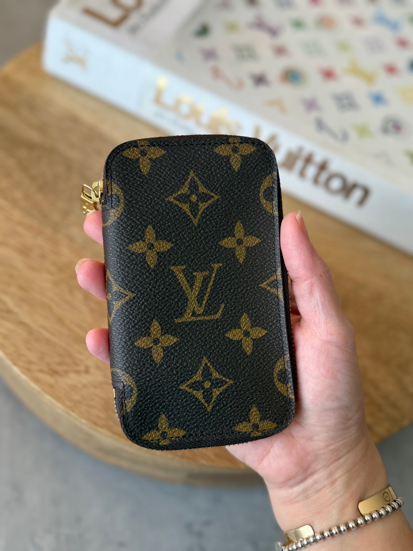 LV Zip Around 6 Key Pouch