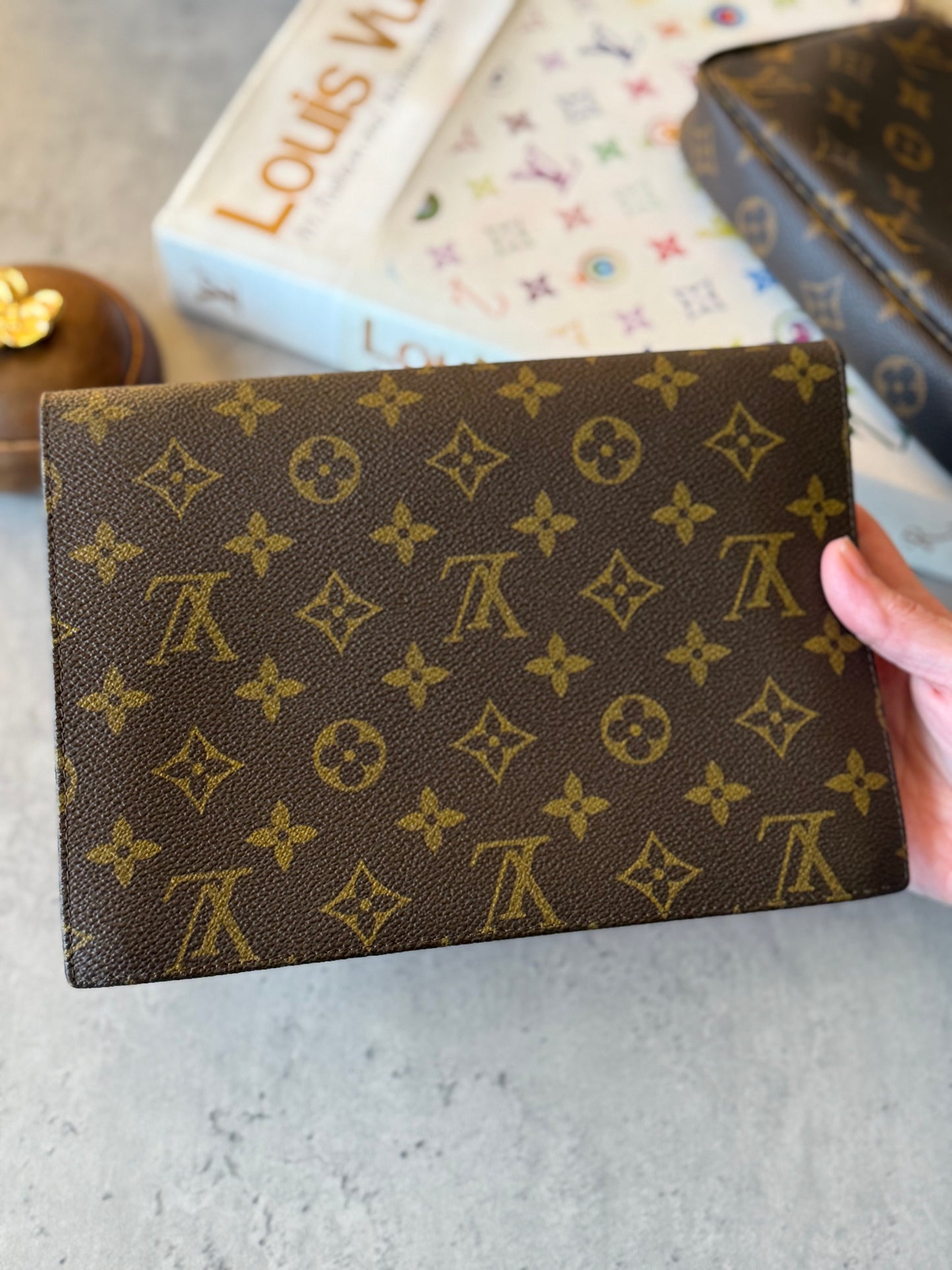 LV Rabat 23 Clutch