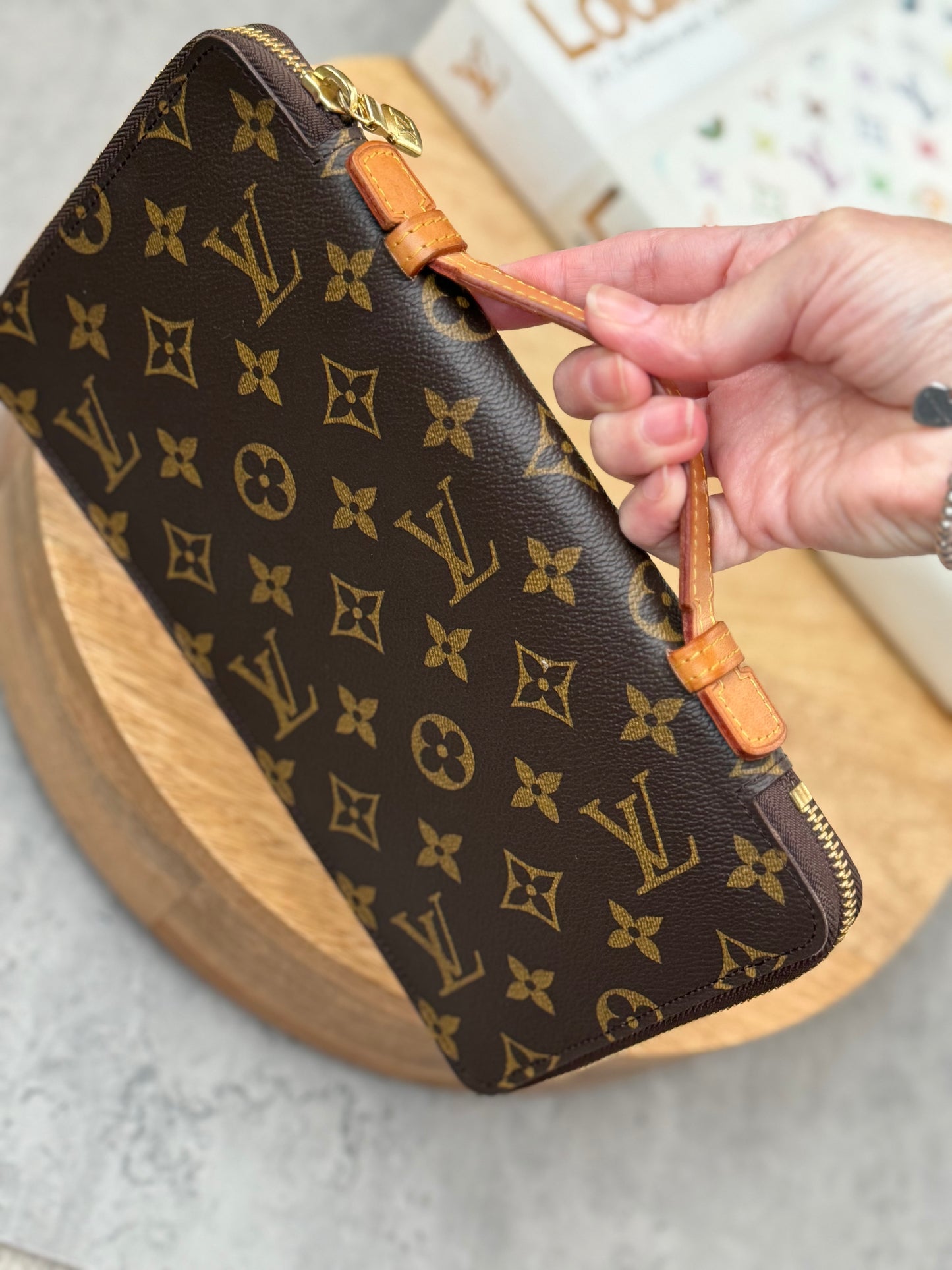 LV Travel Organizer