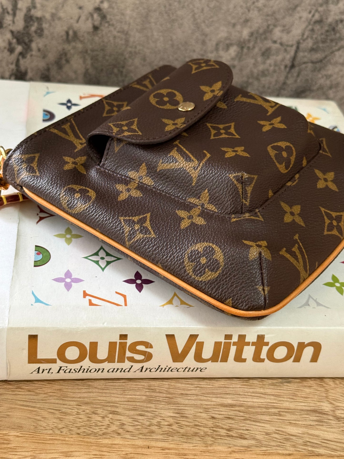 LV Partition Wristlet Pouch