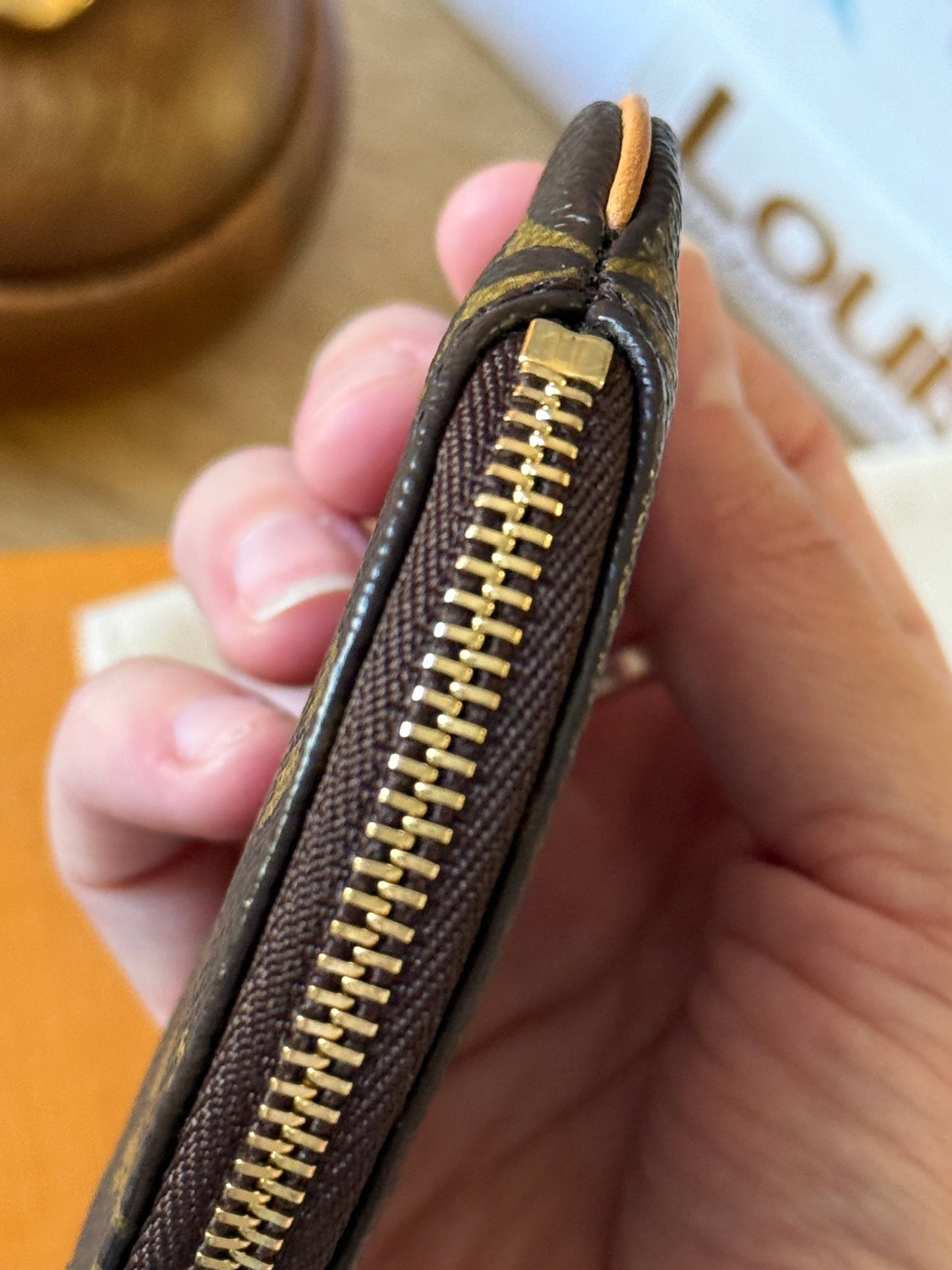LV Round Coin Pouch