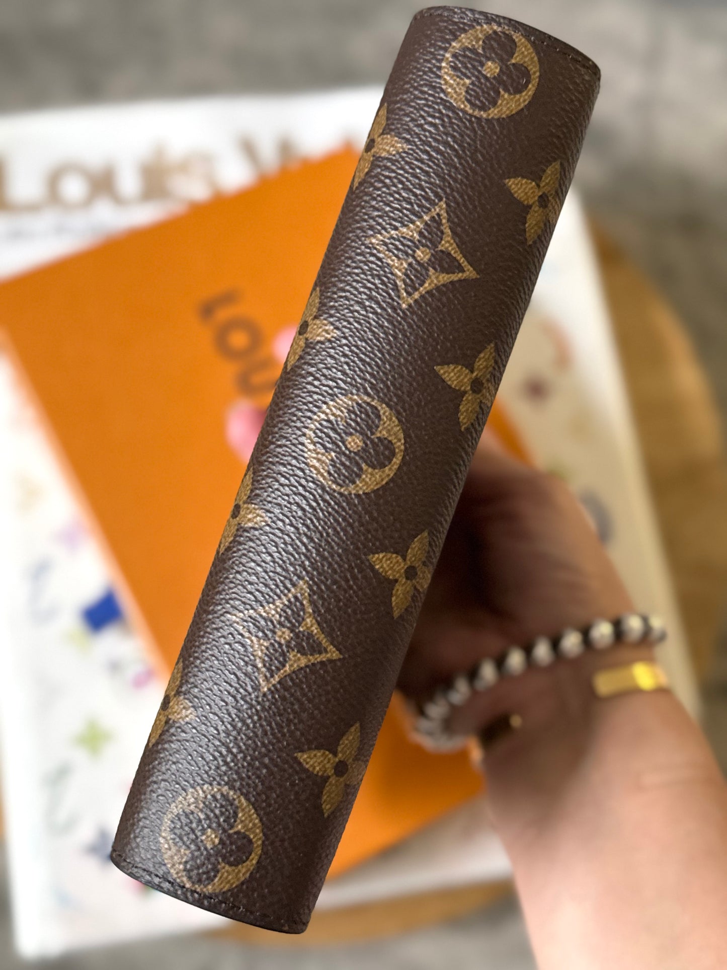 LV Agenda MM monogram
