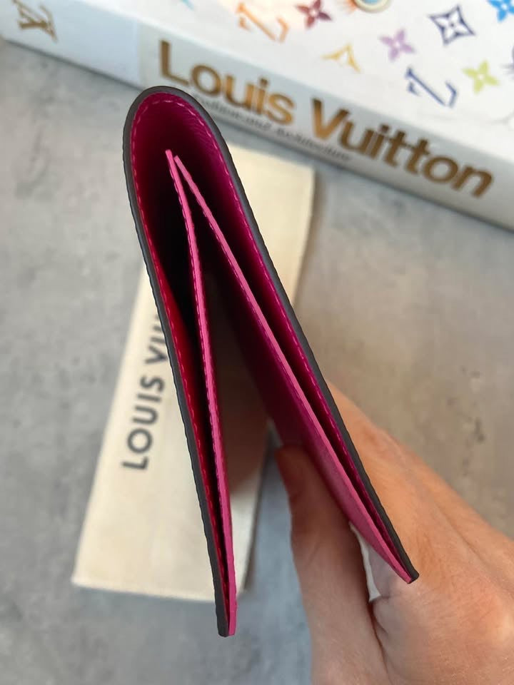 LV Hollywood Passport Holder