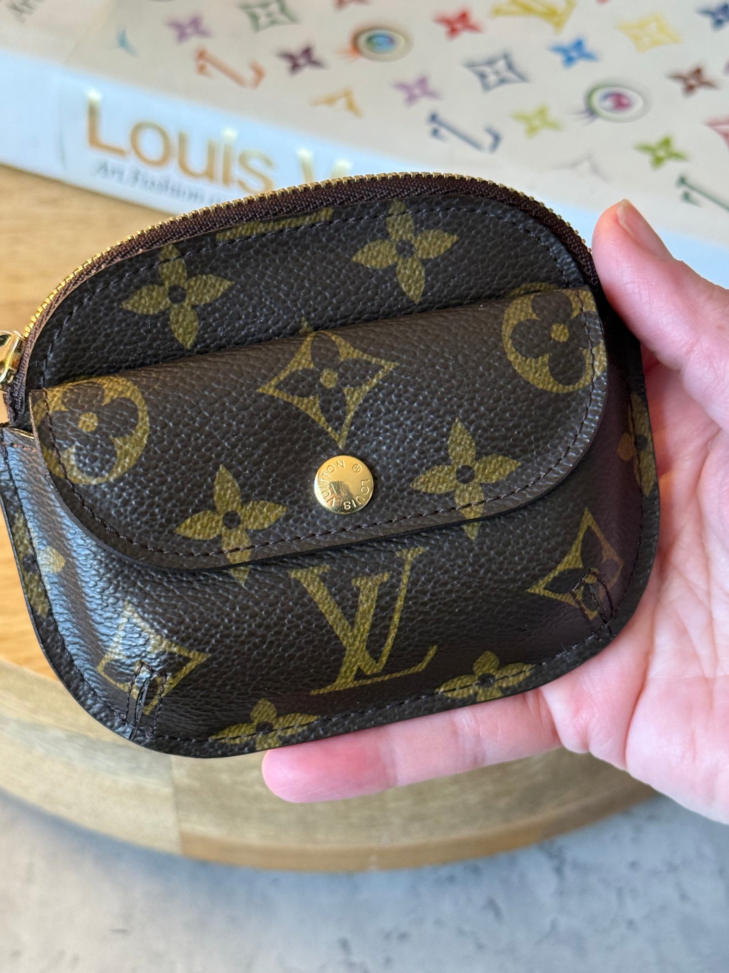 LV Schilling Pouch