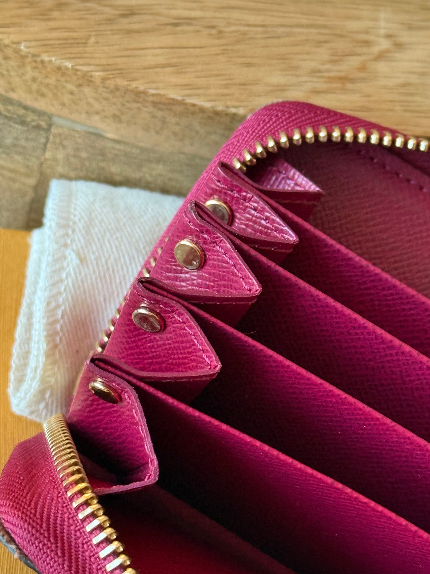 LV Multicarte in Fuchsia