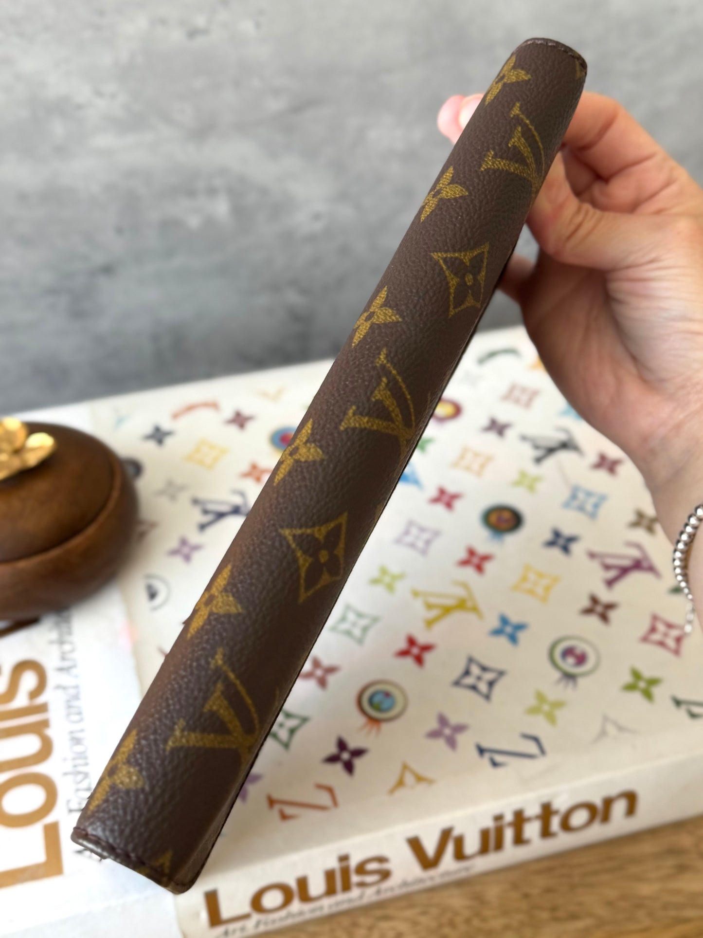 LV Rabat 23 Clutch