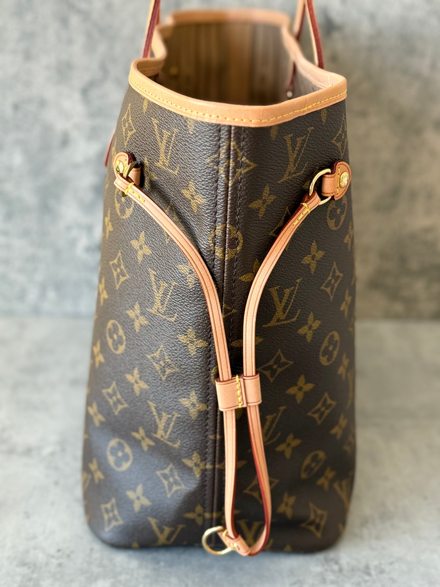 LV Neverfull MM Beige