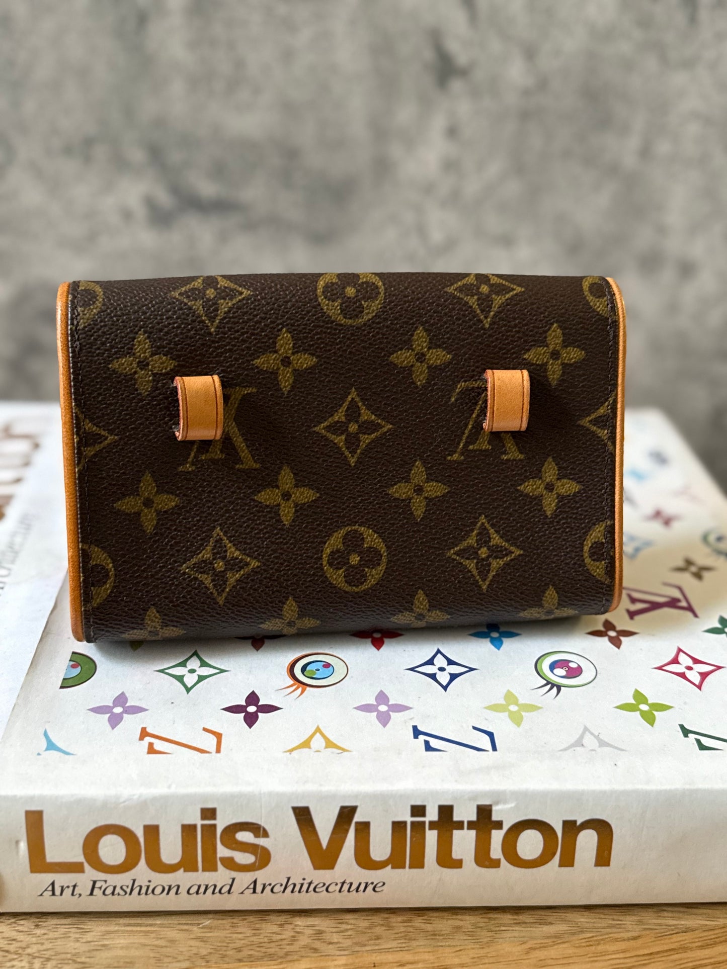 LV Pochette Florentine