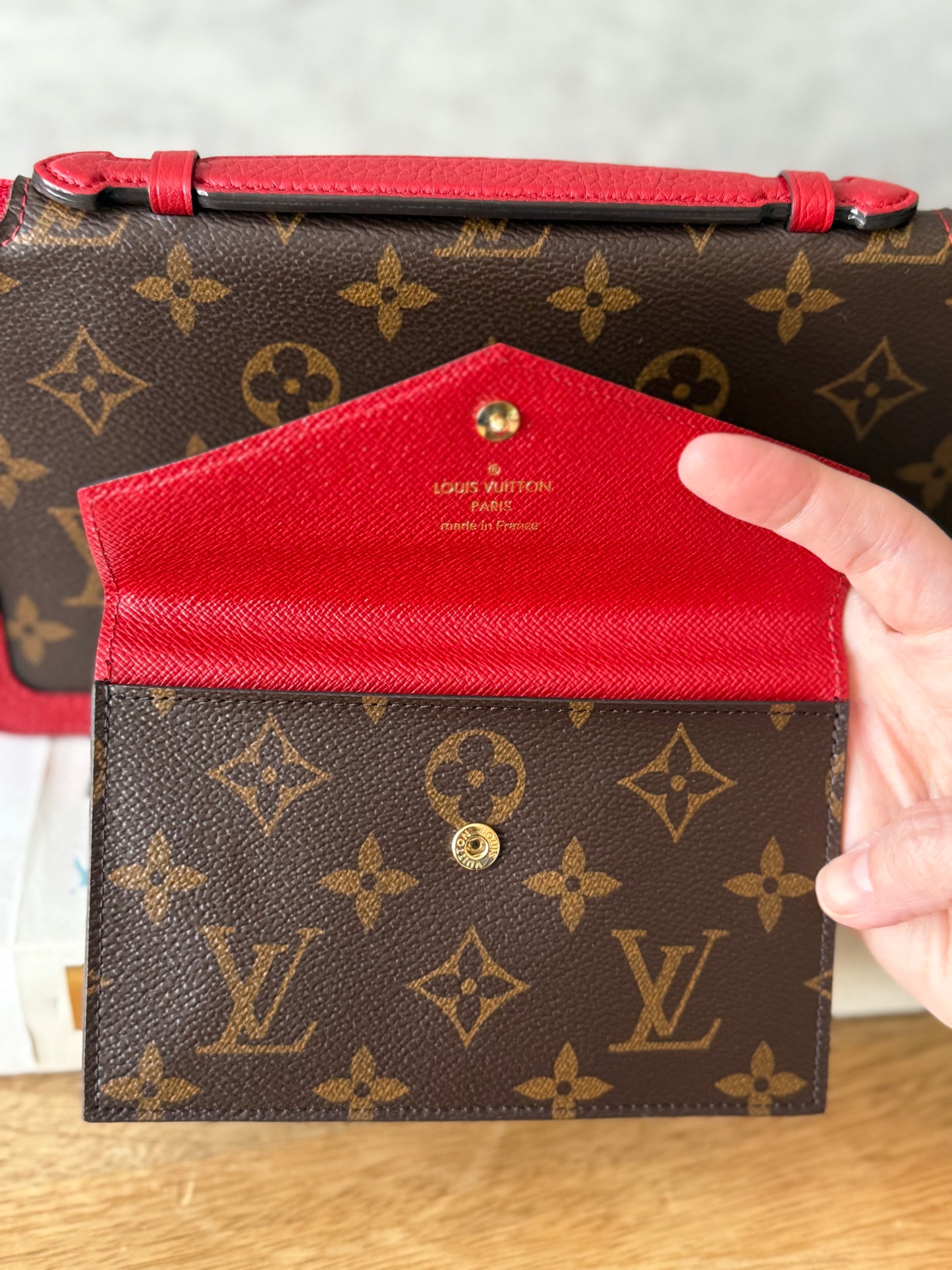 LV Cerise Daily organizer